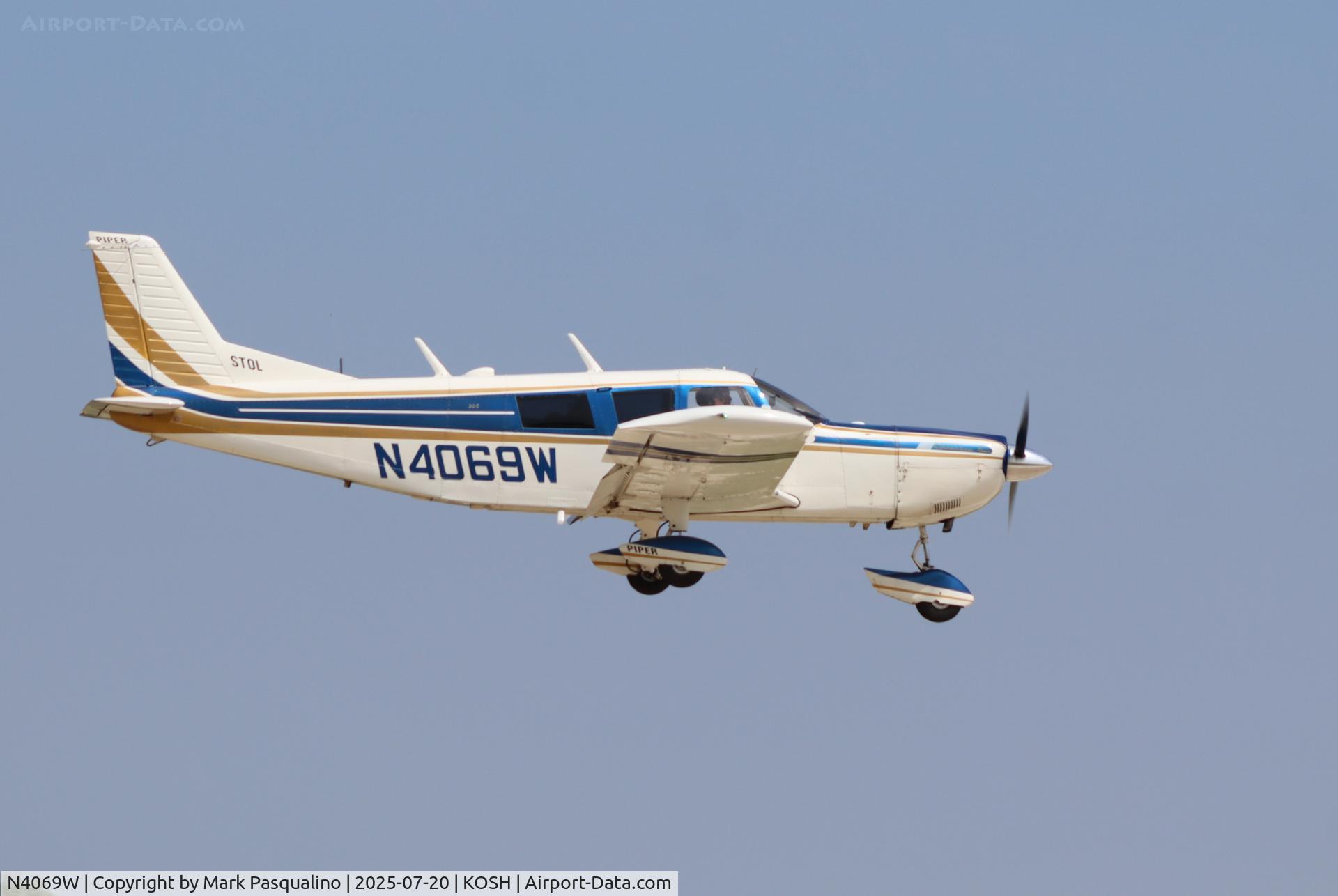 N4069W, 1966 Piper PA-32-300 Cherokee Six Cherokee Six C/N 32-40107, Piper PA-32-300