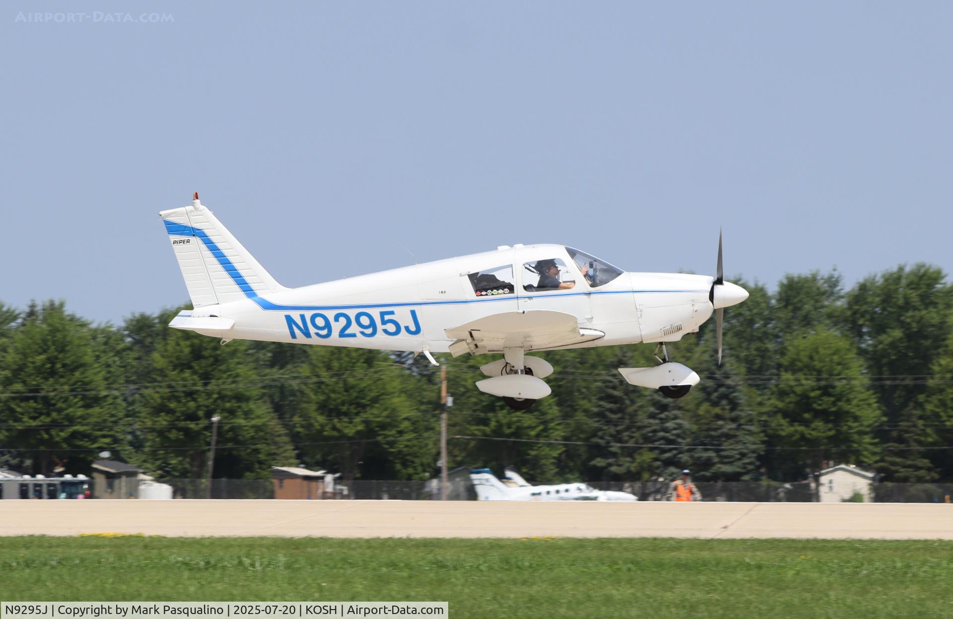 N9295J, Piper PA-28-180 C/N 28-3385, Piper PA-28-180