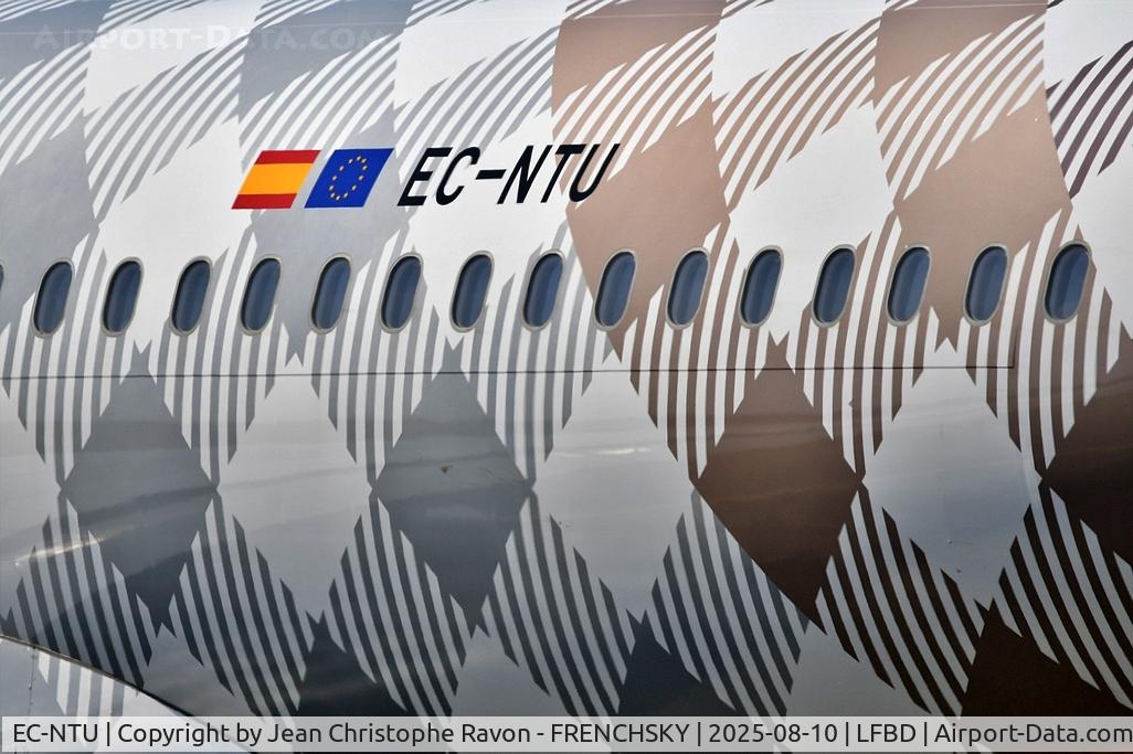 EC-NTU, 2014 Airbus A320-214 C/N 5950, painted in 