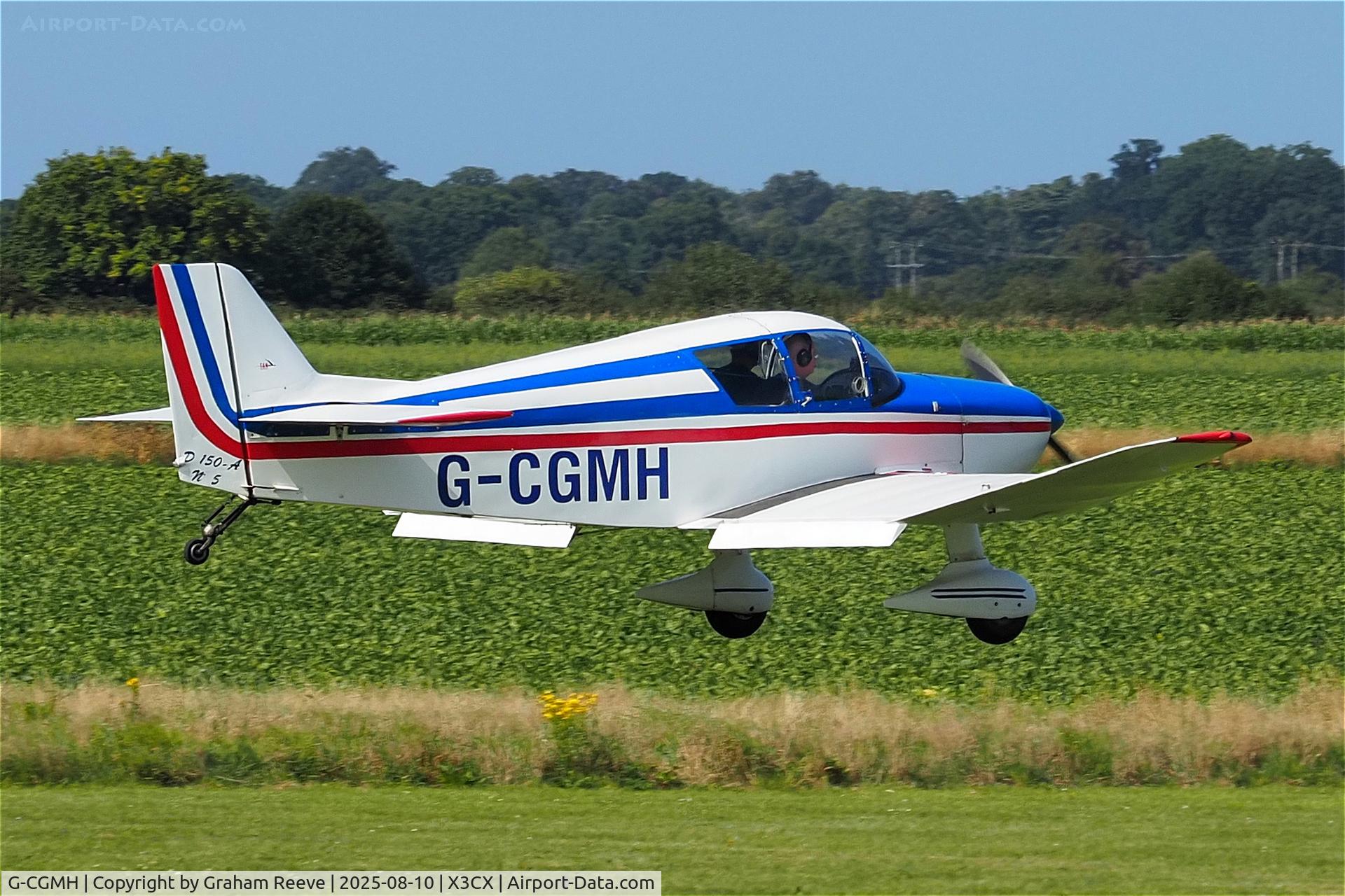 G-CGMH, 1963 SAN Jodel D-150A Mascaret C/N 05, Landing at Northrepps.