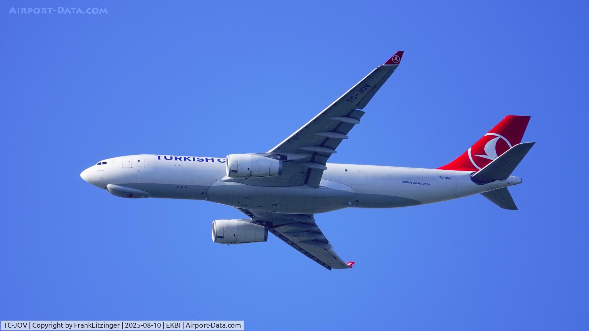 TC-JOV, 2016 Airbus A330-243F C/N 1722, Final approach RWY 27 Billund/BLL/EKBI