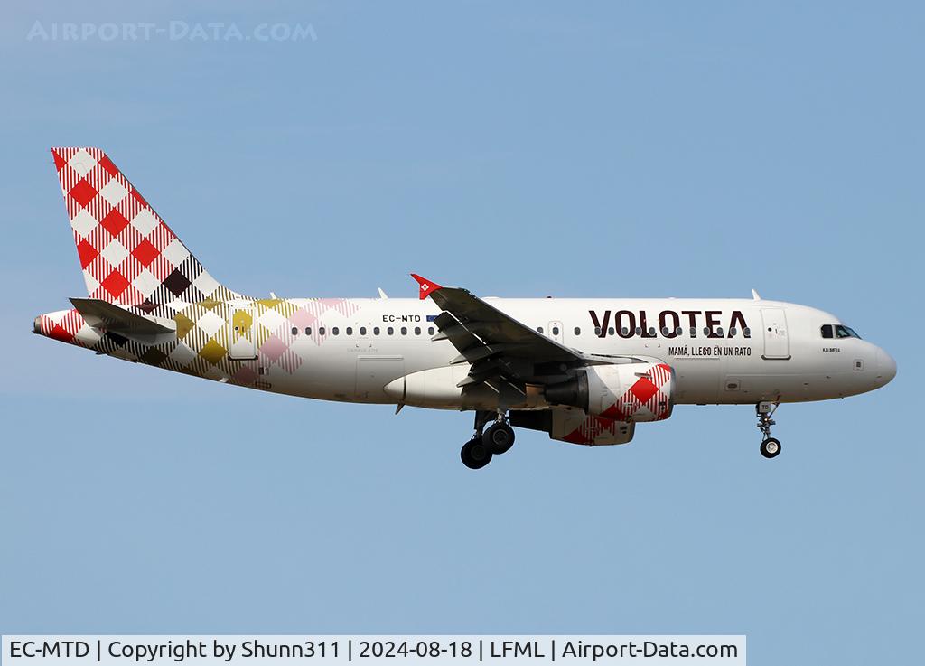 EC-MTD, 2004 Airbus A319-111 C/N 2318, Landing rwy 31R