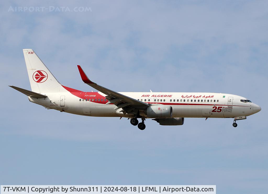 7T-VKM, 2016 Boeing 737-8D6 C/N 60749, Landing rwy 31R with still additional 25th anniversary patch