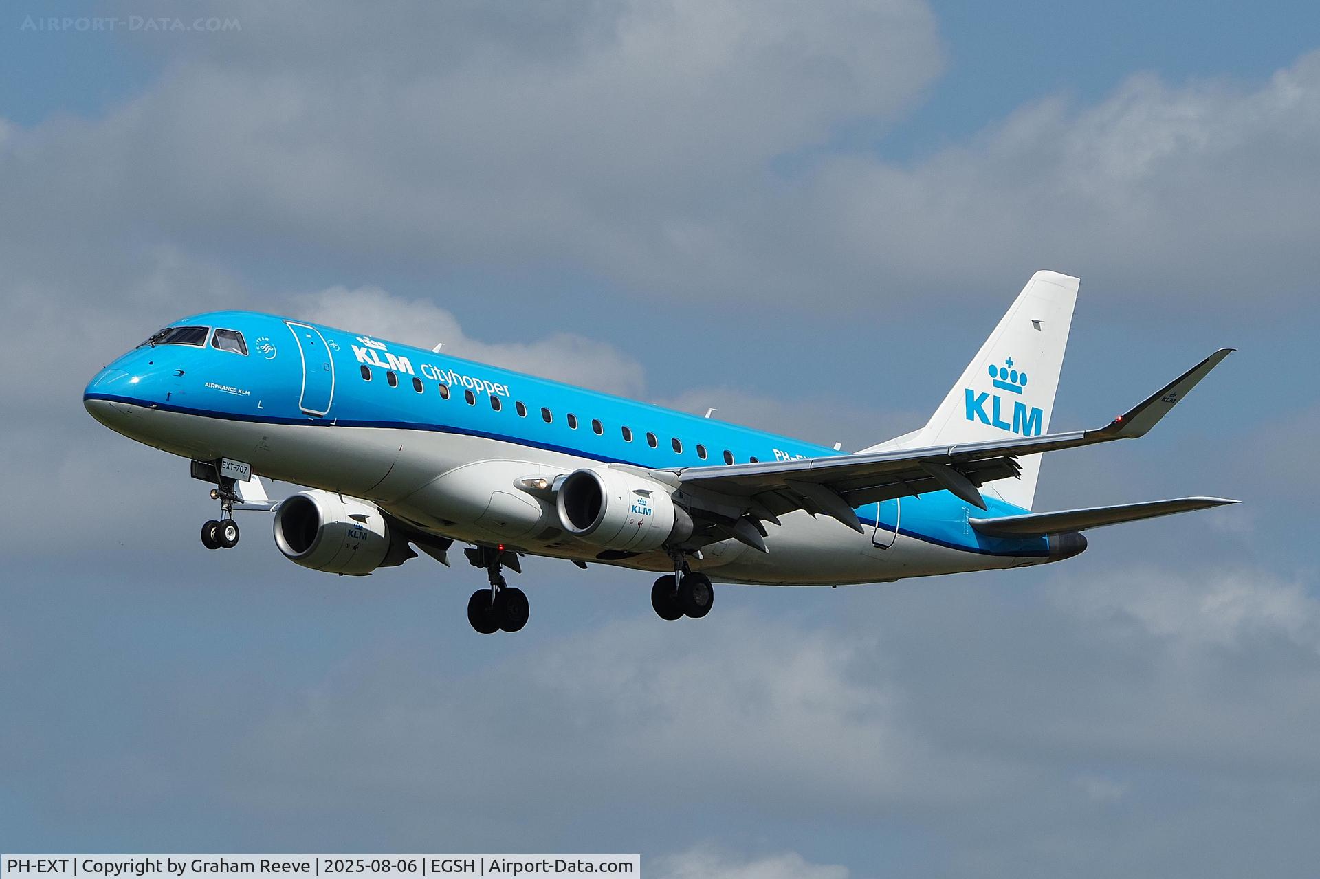 PH-EXT, 2018 Embraer ERJ-175STD (ERJ-170-200) C/N 17000707, Landing at Norwich.