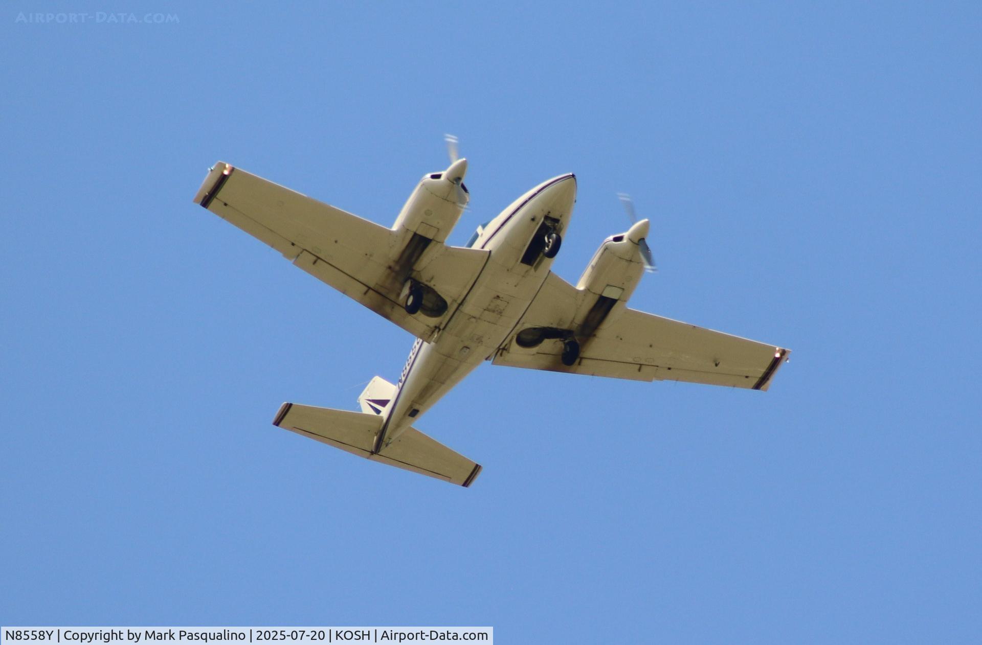 N8558Y, 1968 Piper PA-30 Twin Comanche C/N 30-1705, Piper PA-30
