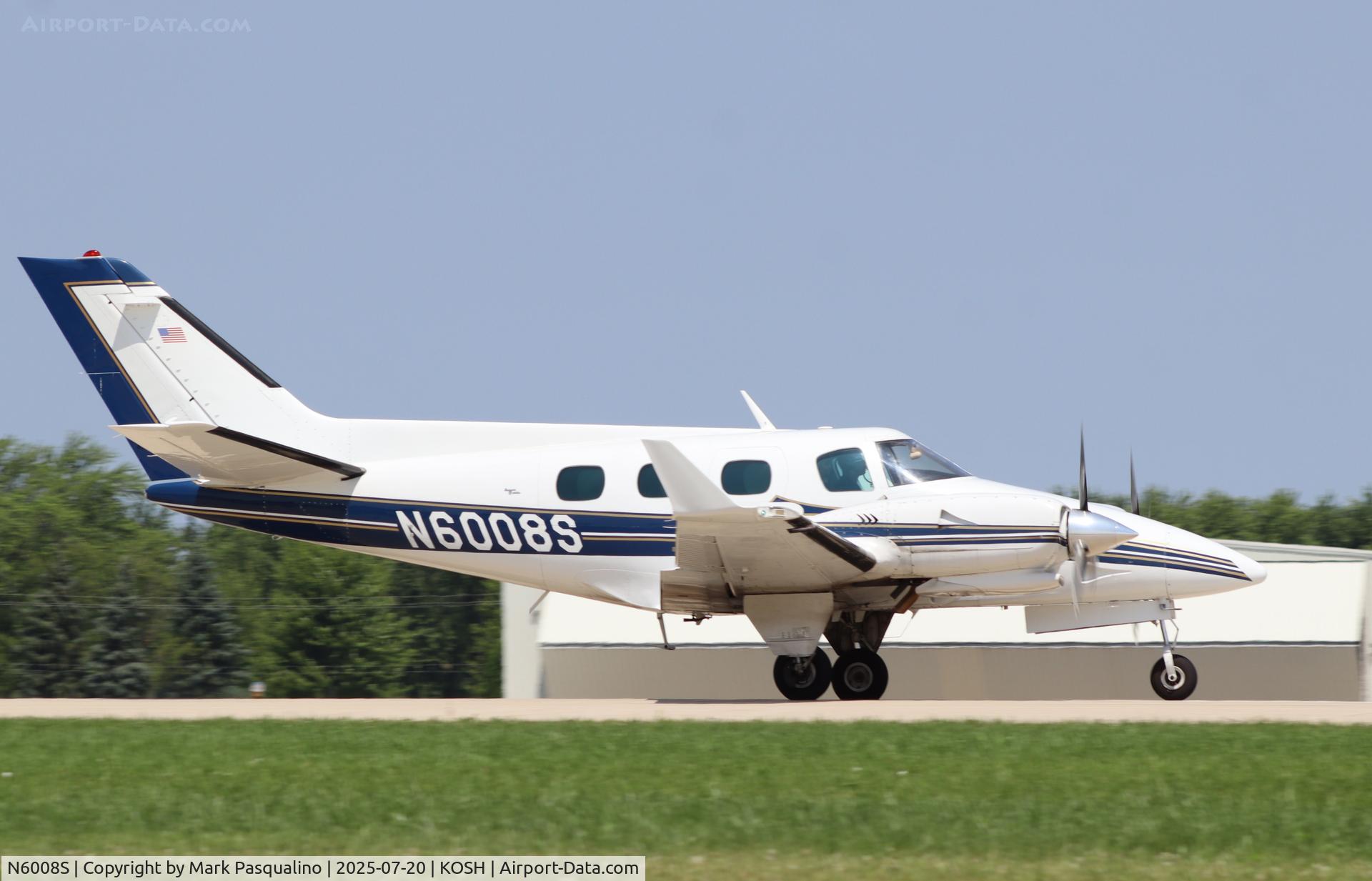 N6008S, 1975 Beech B-60 Duke C/N P-338, Beech B60