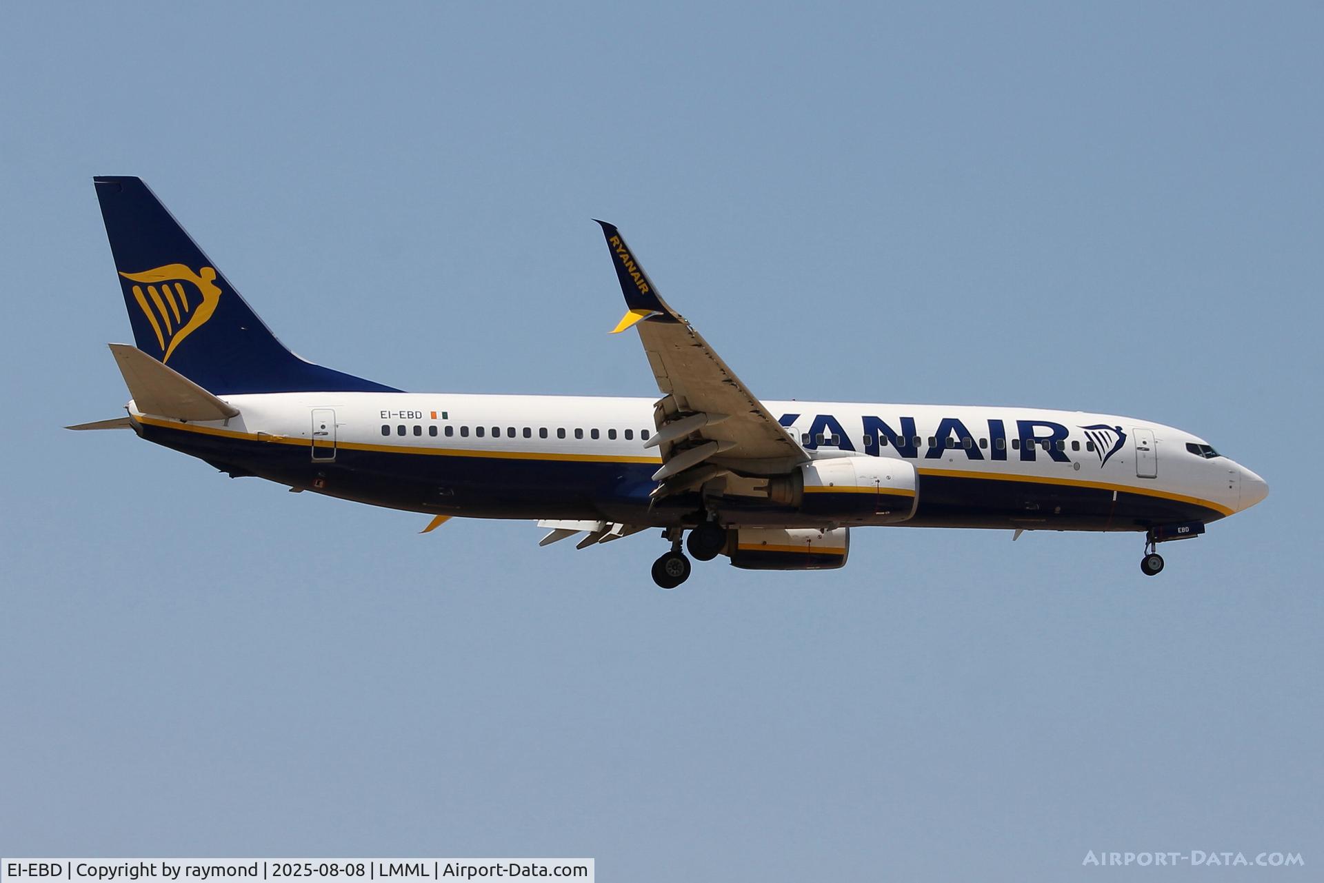 EI-EBD, 2009 Boeing 737-8AS C/N 37522, Boeing 737-8AS reg EI-EBD of Ryanair on final approach RW31 Malta.