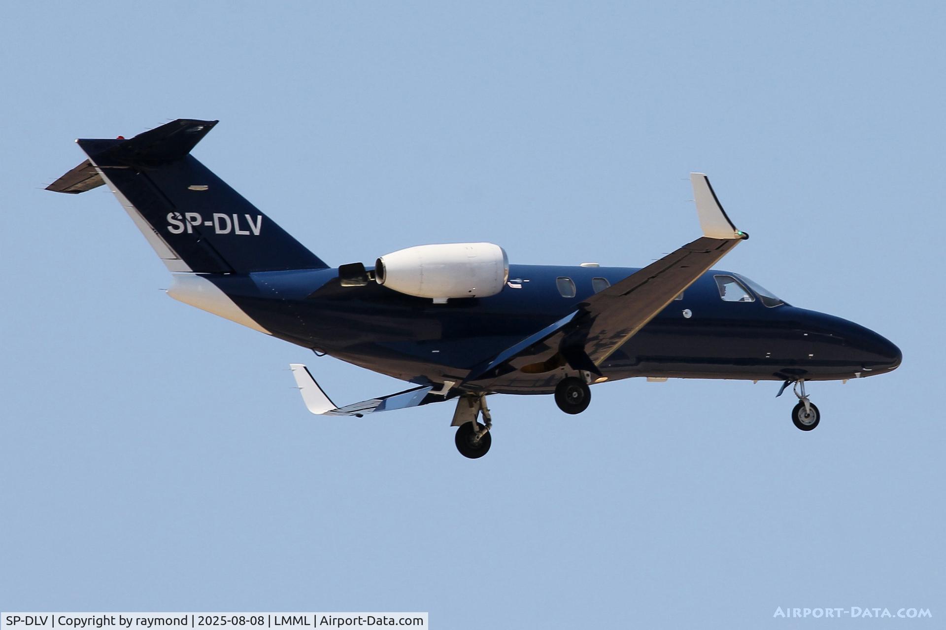 SP-DLV, 1998 Cessna 525 CitationJet CJ1 C/N 525-0279, Cessna 525 CitationJet CJ1 reg SP-DLV of Bartolini Air landing in Malta.