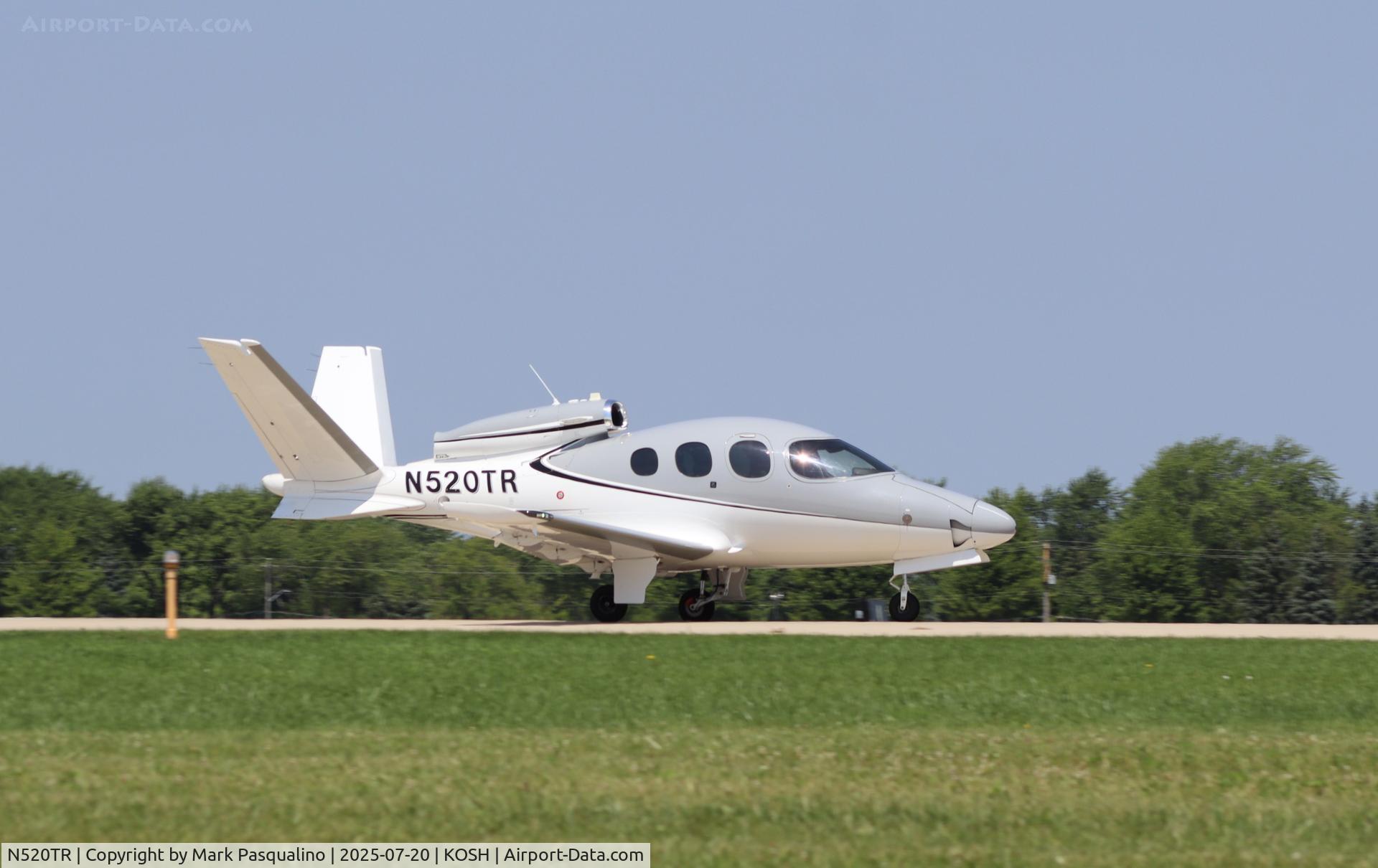 N520TR, 2023 Cirrus SF50 C/N 0450, Cirrus SF50