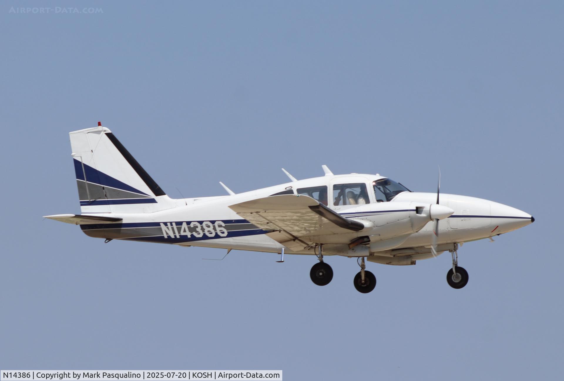 N14386, 1972 Piper PA-23-250 C/N 27-7304980, Piper PA-23-250