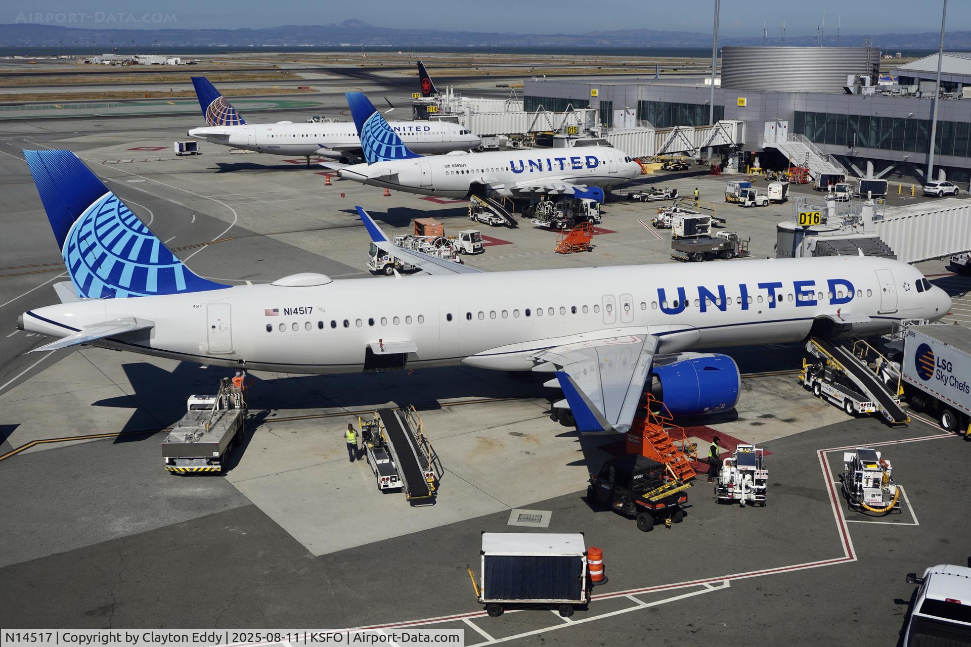 N14517, 2024 Airbus A321-271NX C/N 12101, SFO 2025