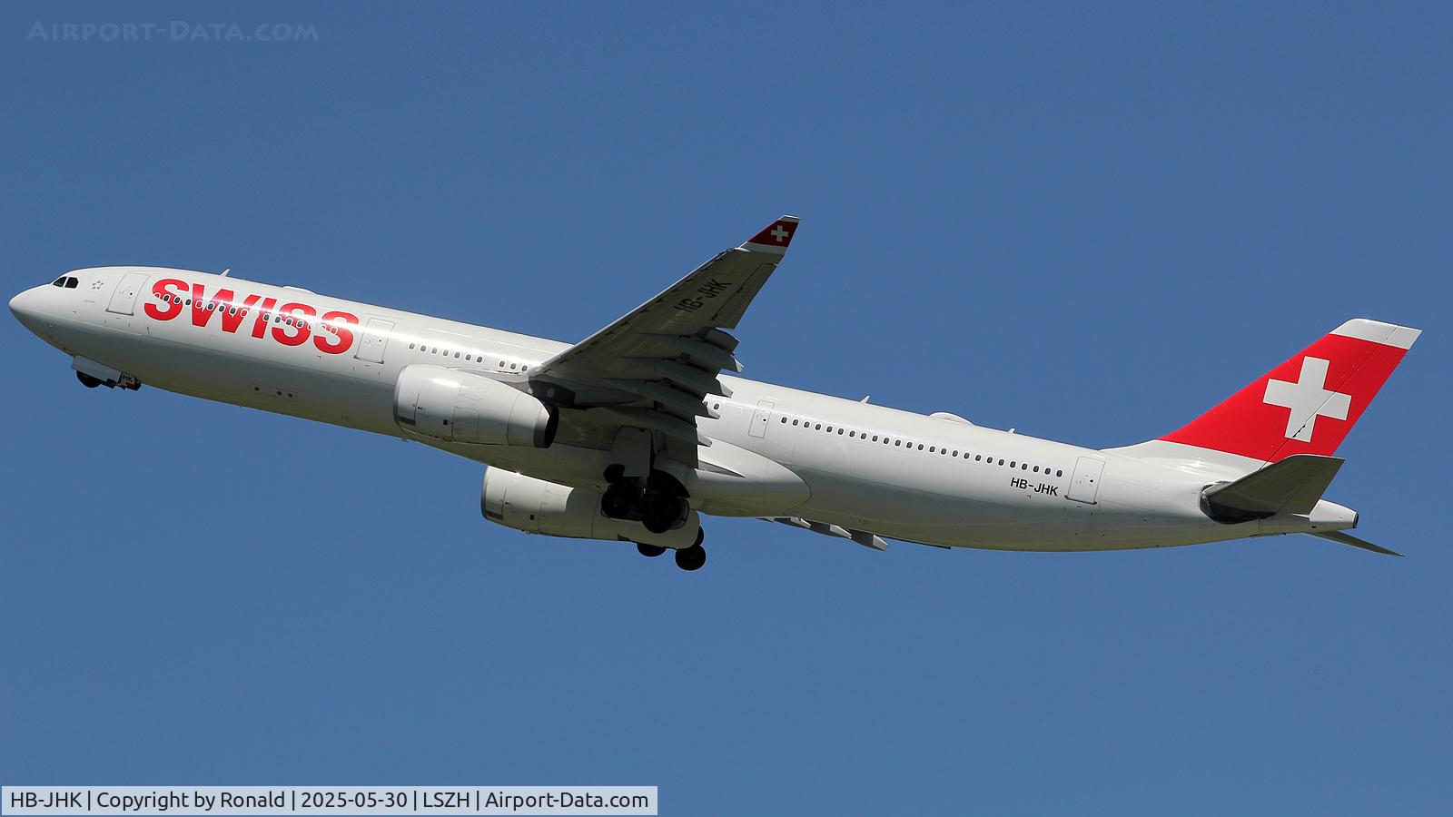 HB-JHK, 2011 Airbus A330-343X C/N 1276, at zrh