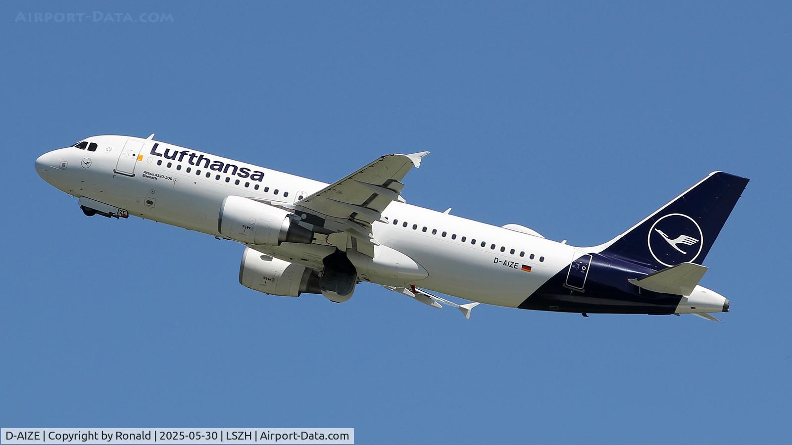 D-AIZE, 2010 Airbus A320-214 C/N 4261, at zrh