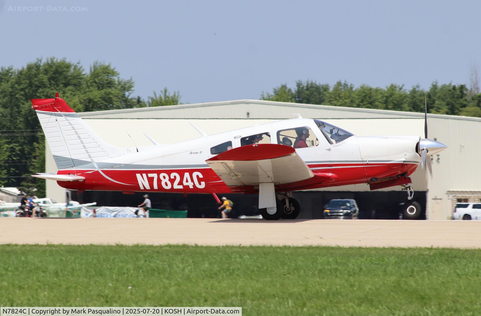 N7824C, 1975 Piper PA-28R-200 C/N 28R-7635118, Piper PA-28R-200