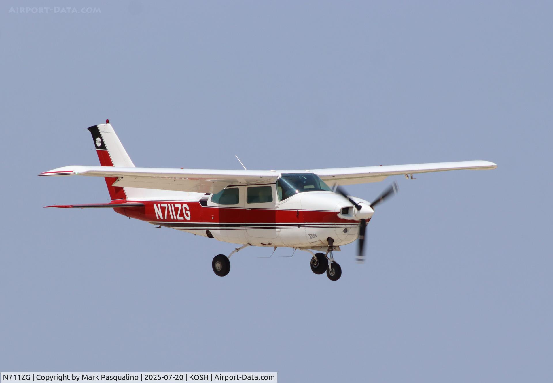N711ZG, Cessna 210 C/N 21061817, Cessna 210M