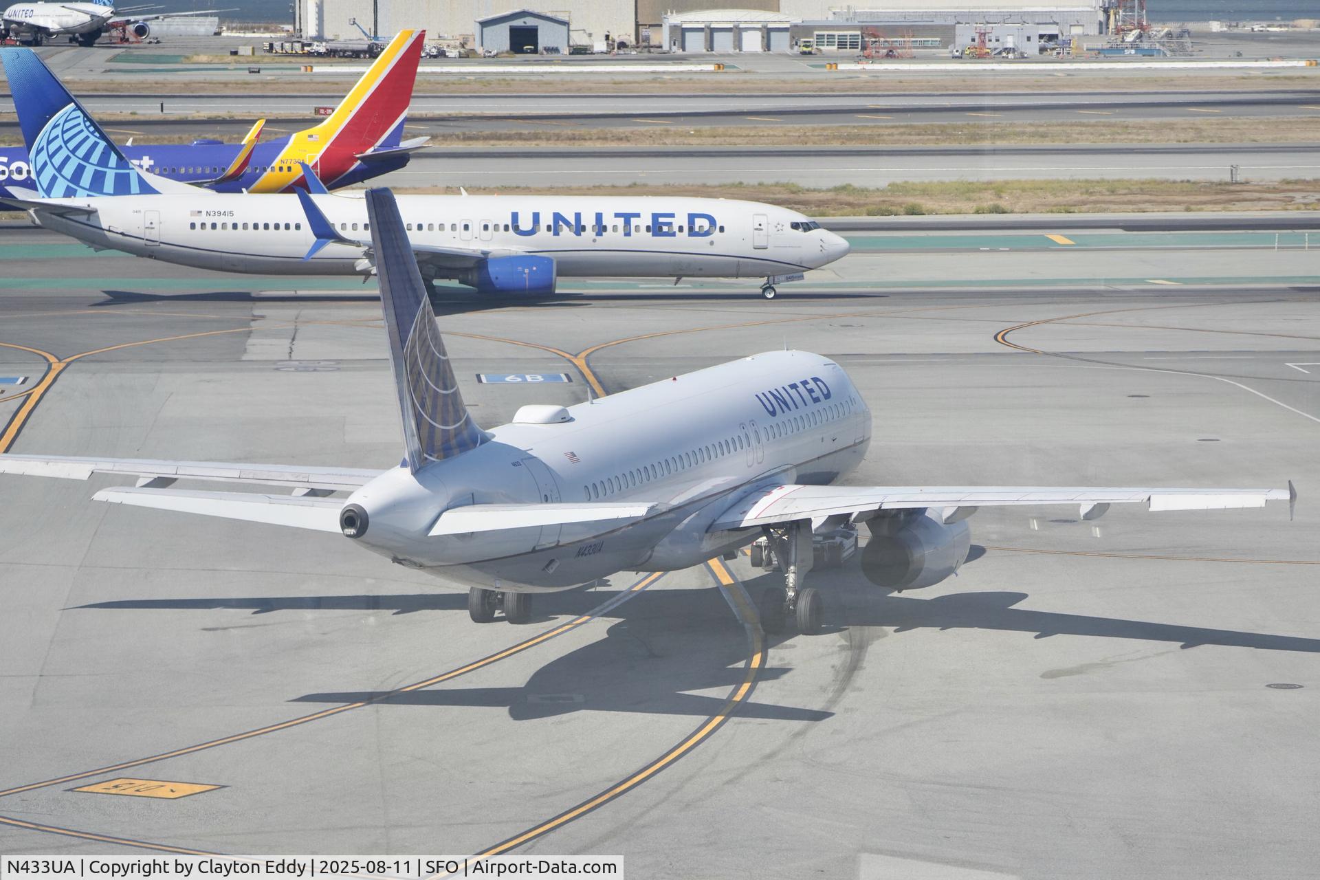 N433UA, 1996 Airbus A320-232 C/N 589, SFO 2025