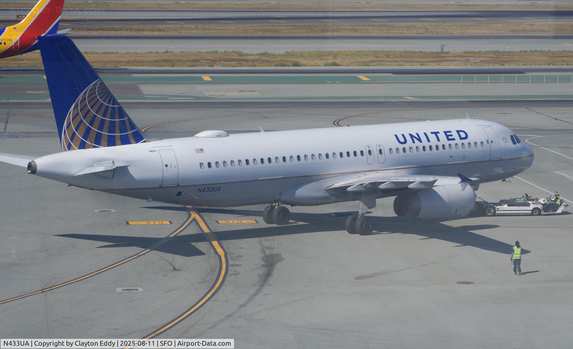 N433UA, 1996 Airbus A320-232 C/N 589, SFO 2025