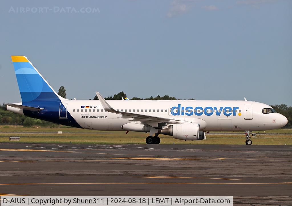D-AIUS, 2016 Airbus A320-214 C/N 7024, Taxiing to the Terminal after landing...