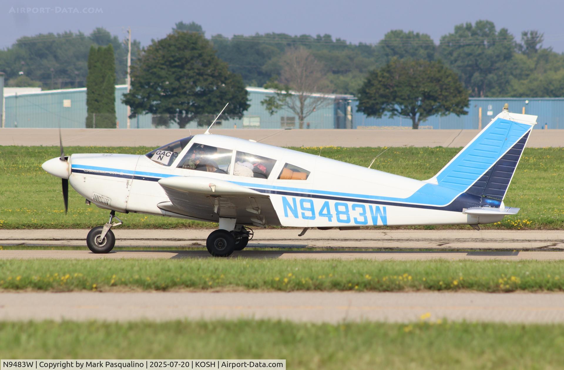 N9483W, 1969 Piper PA-28-235 C/N 28-11221, Piper PA-28-235