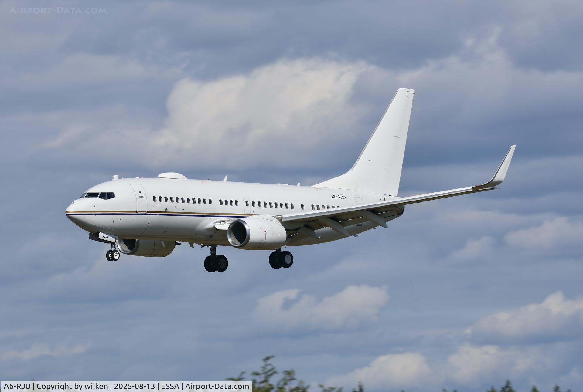 A6-RJU, 2015 Boeing 737-77W BBJ C/N 62468, Rwy 26
