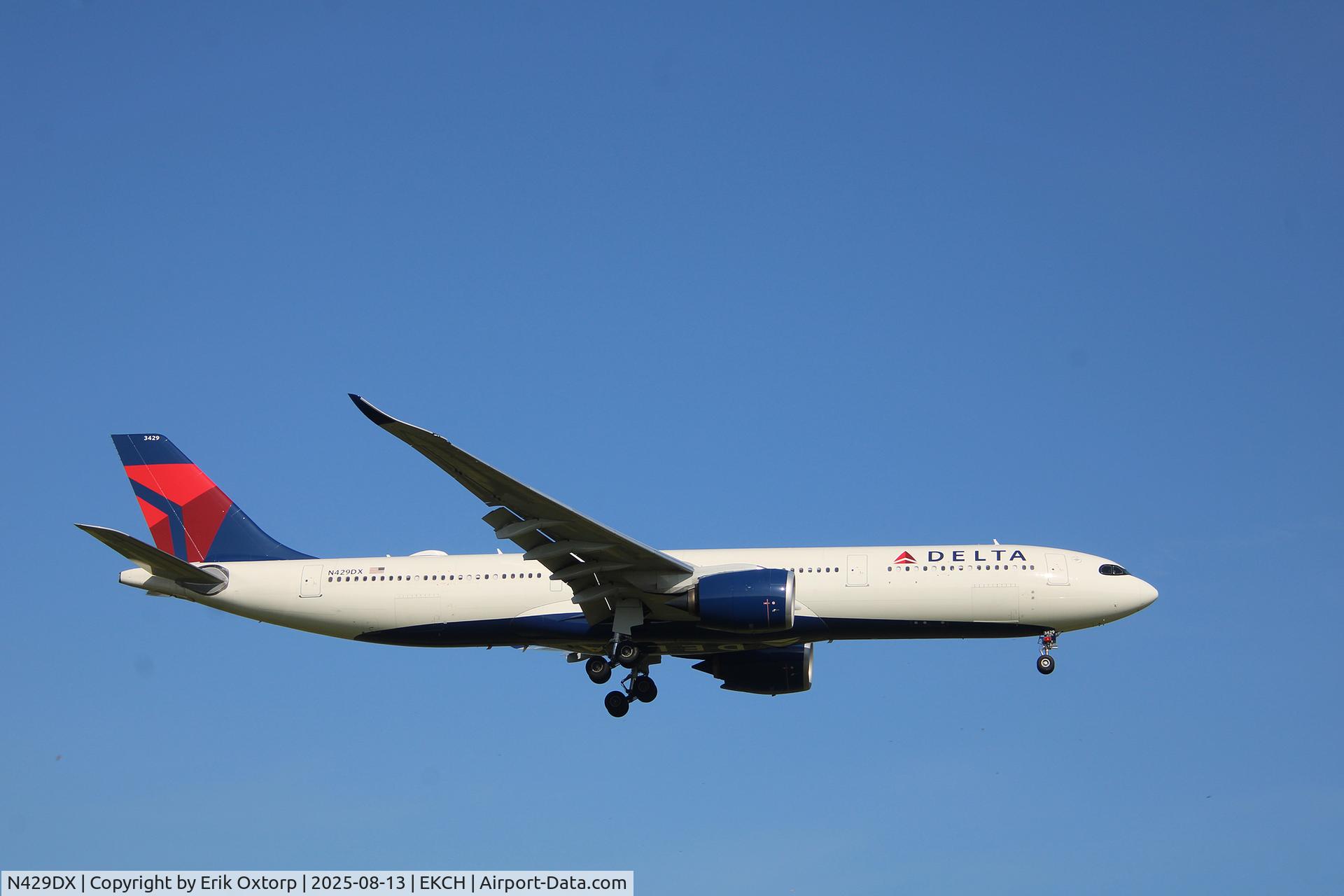 N429DX, 2024 Airbus A330-941 C/N 2067, N429DX landing rw 04L