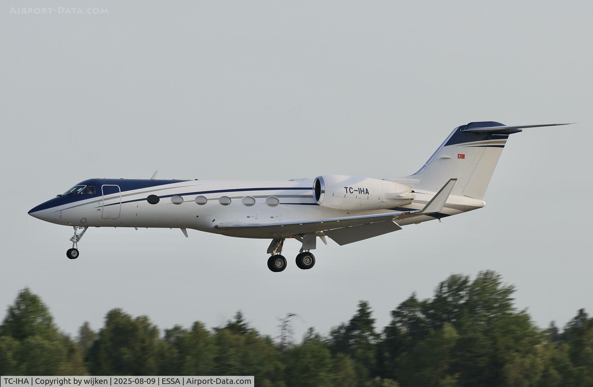 TC-IHA, 1990 Gulfstream Aerospace G-IV C/N 1157, Rwy 26