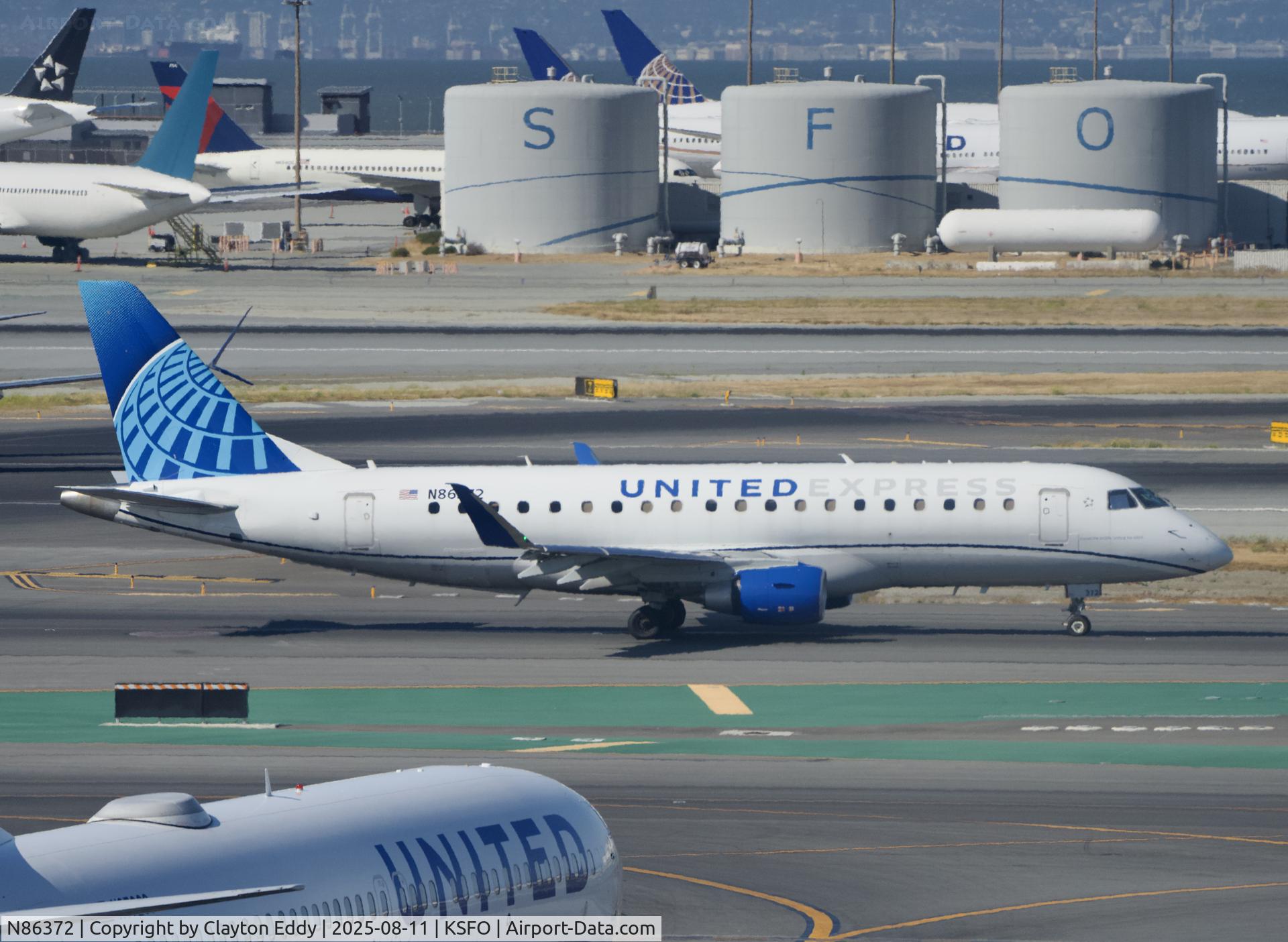 N86372, 2020 Yabora Indutria Aeronautic S Embraer ERJ-175LL (ERJ-170-200 LL) C/N 854, Sky Terrace SFO 2025