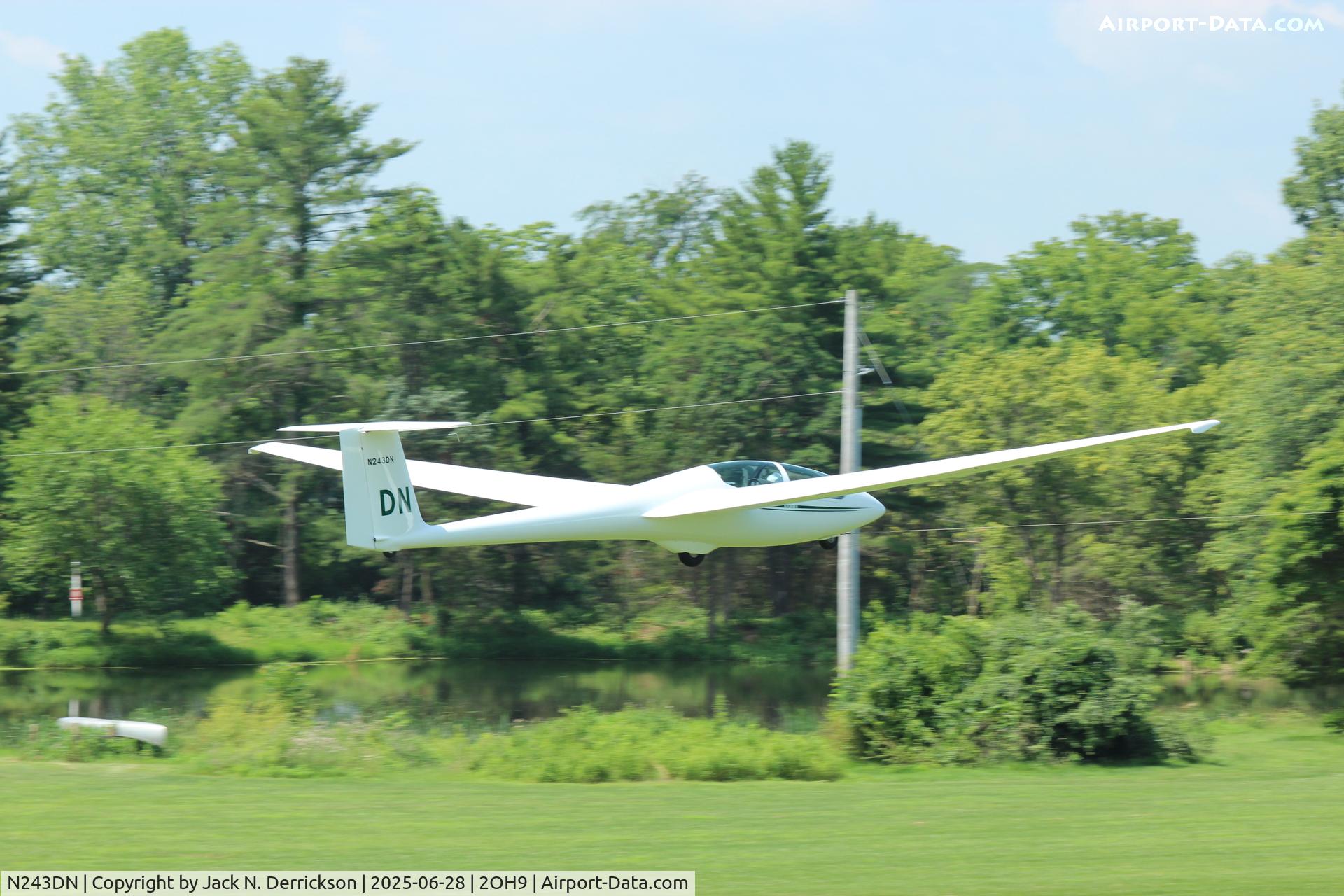 N243DN, 2025 Schleicher ASK-21B C/N 211024, DN first flight