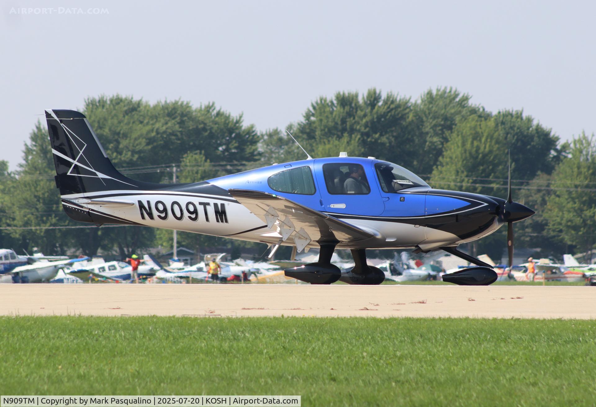 N909TM, 2022 Cirrus SR22T C/N 9028, Cirrus SR22T