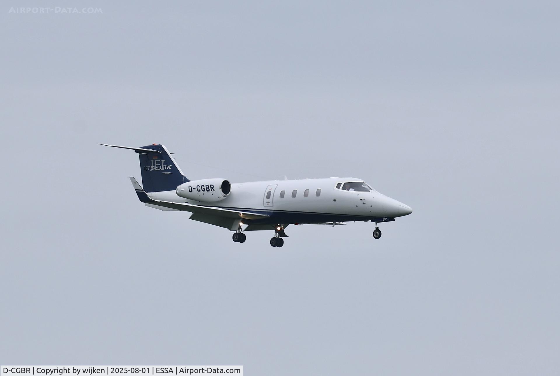 D-CGBR, 1985 Learjet 55 C/N 55-122, Rwy 01L