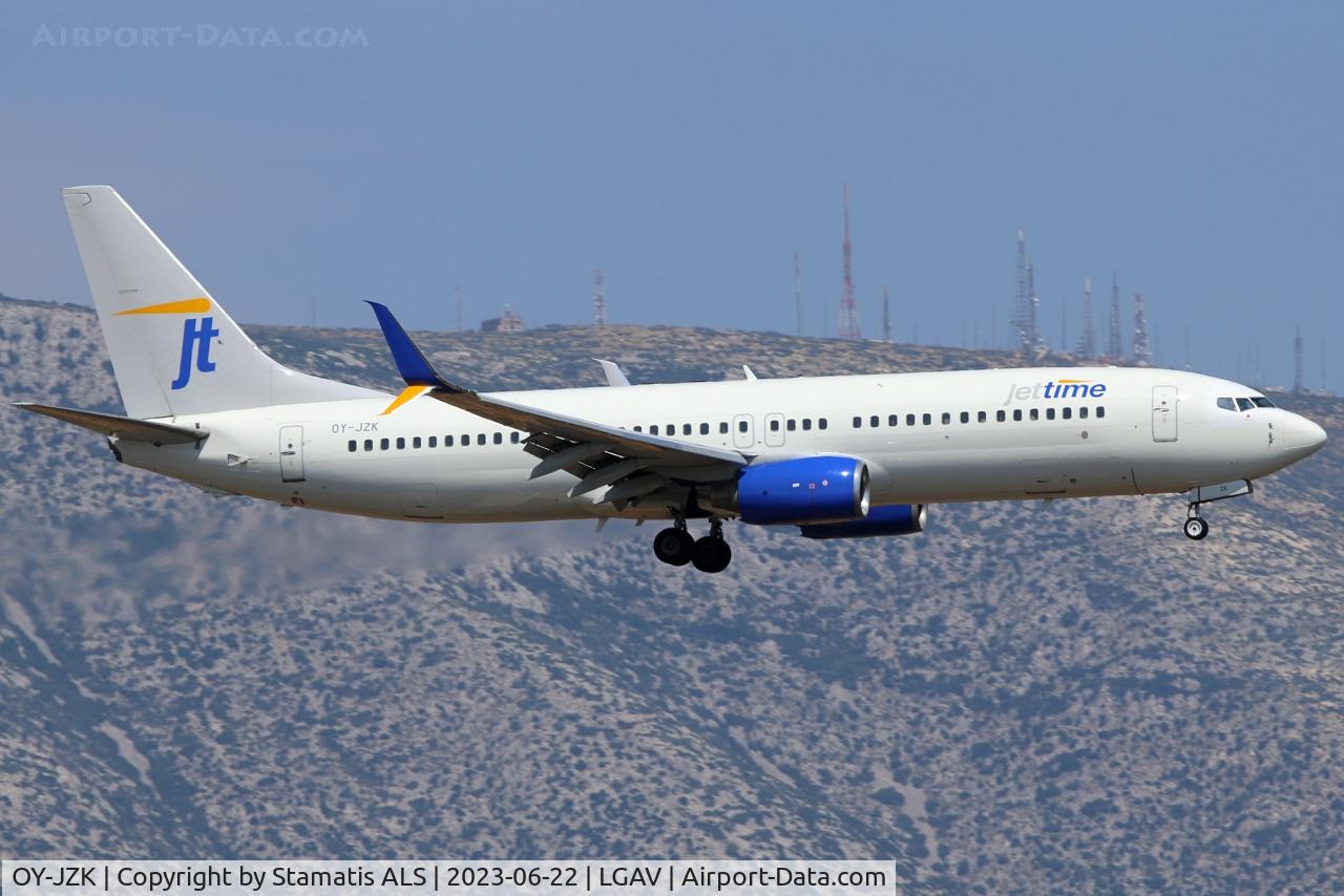 OY-JZK, 2005 Boeing 737-86Q C/N 30296, LGAV , 03L