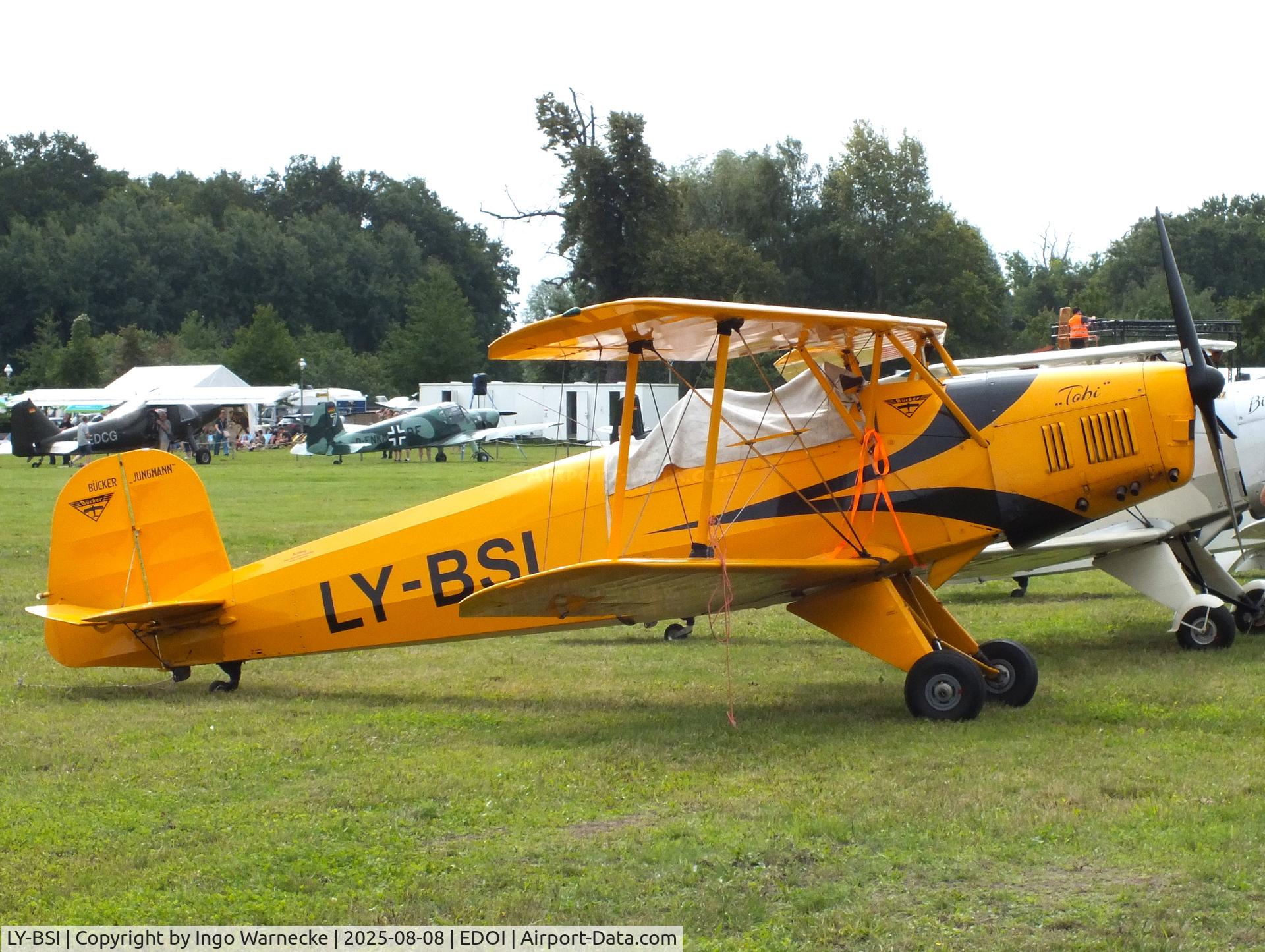 LY-BSI, Serwis Samolotów Historycznych T-131PA Jungmann C/N 003, Serwis Samolotów Historycznych (SSH, Historic Aircraft Services) T-131PA Jungmann at Bienenfarm airfield during the 2025 Quax Bücker-Treffen (Bücker-Meeting) and Vintage Aerobatic World Championships