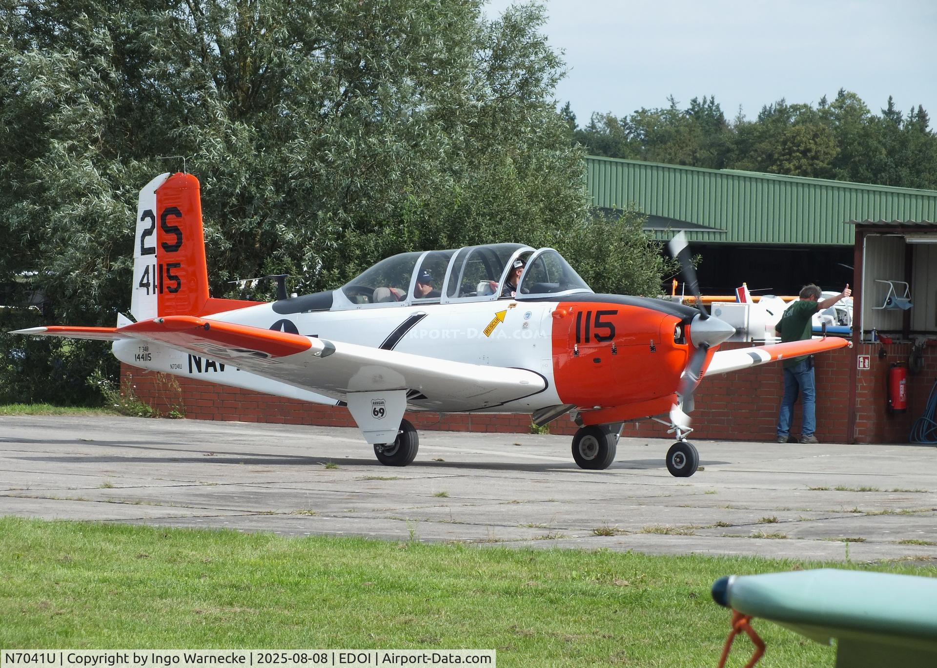 N7041U, 1957 Beech T-34B C/N 144115, Beechcraft T-34B Mentor at Bienenfarm airfield during the 2025 Quax Bücker-Treffen (Bücker-Meeting) and Vintage Aerobatic World Championships