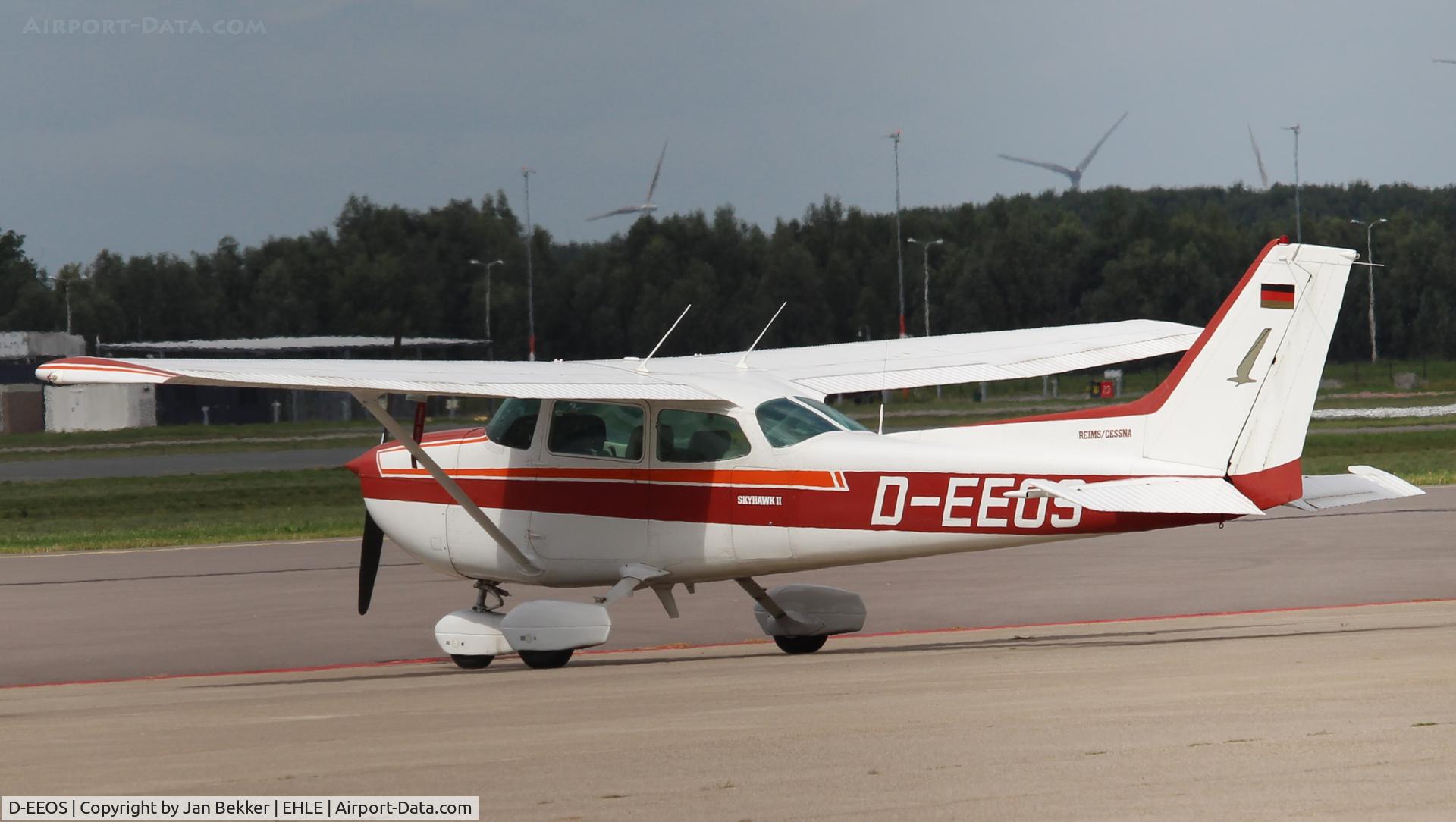 D-EEOS, 1981 Reims F172P Skyhawk II C/N F17202078, Lelystad Airport