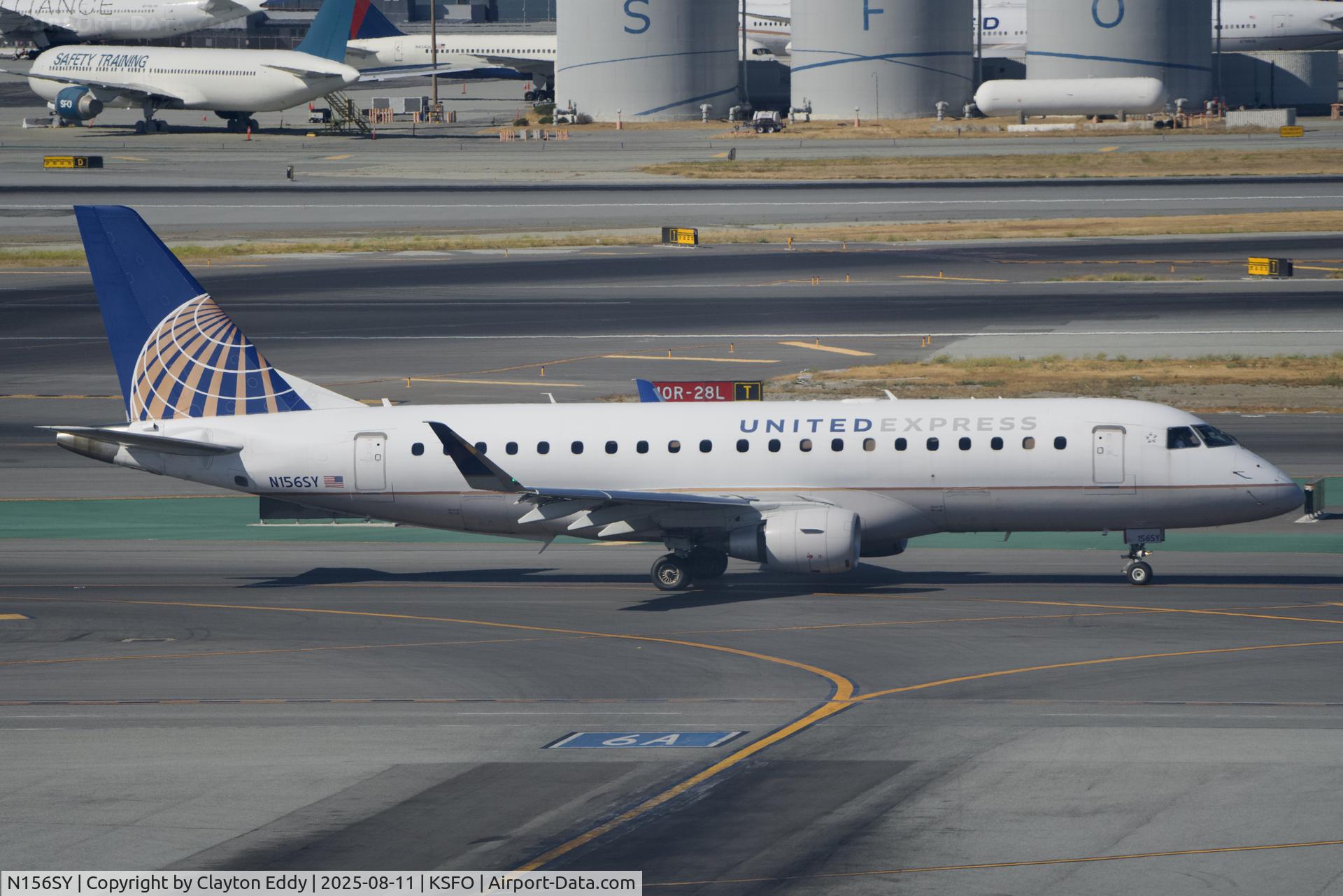 N156SY, 2016 Embraer 175LR (ERJ-170-200LR) C/N 17000557, Sky Terrace SFO 2025
