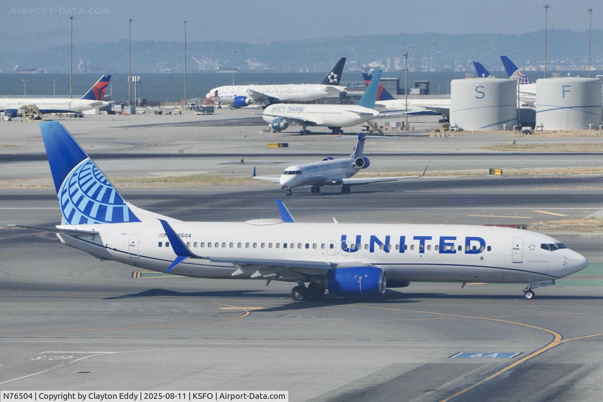N76504, 2006 Boeing 737-824 C/N 31604, Sky Terrace SFO 2025