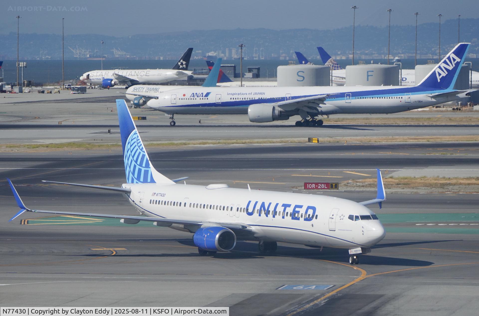 N77430, 2008 Boeing 737-924/ER C/N 37098, Sky Terrace SFO 2025