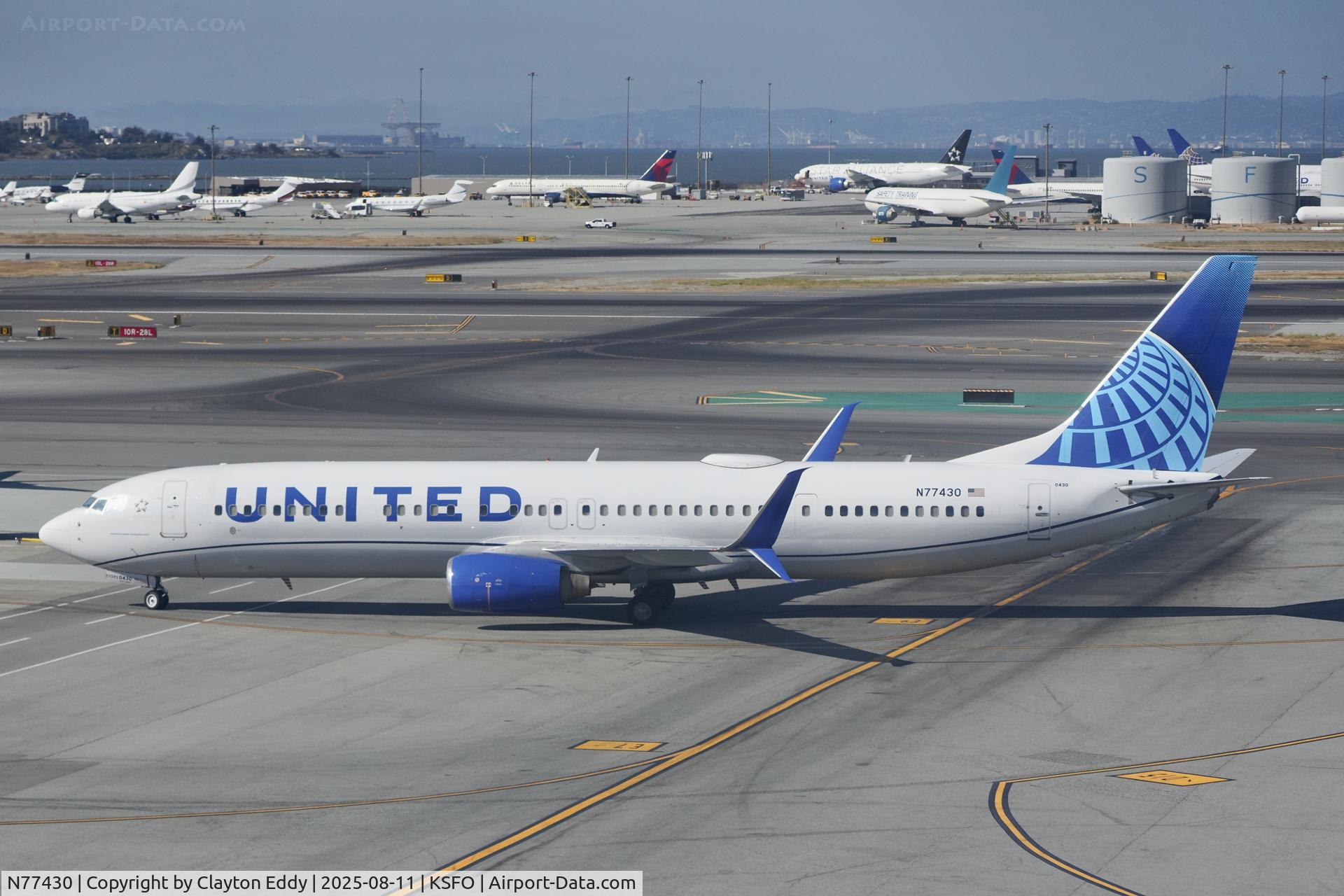 N77430, 2008 Boeing 737-924/ER C/N 37098, Sky Terrace SFO 2025