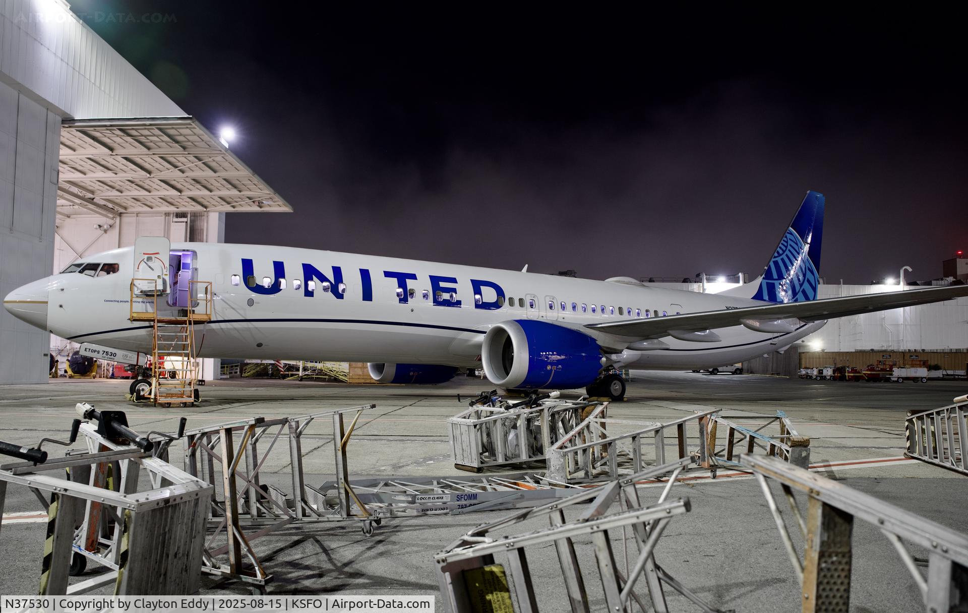 N37530, 2021 Boeing 737-9 MAX C/N 43465/7818, SFO 2025