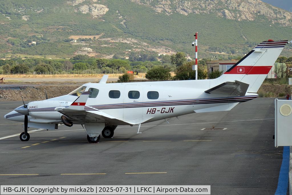 HB-GJK, 1974 Beech B-60 Duke C/N P-274, Parked