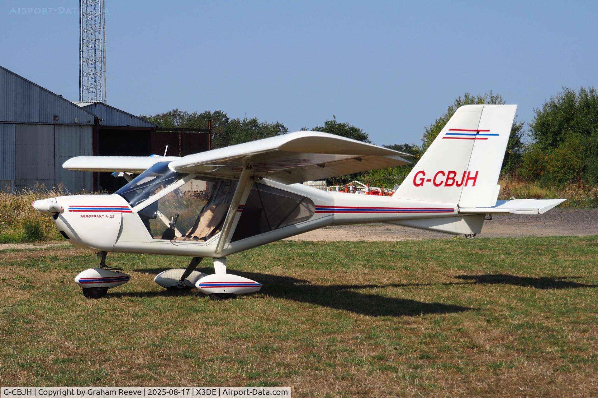 G-CBJH, 2002 Aeroprakt A-22 Foxbat C/N PFA 317-13847, Parked at Deenethorpe.