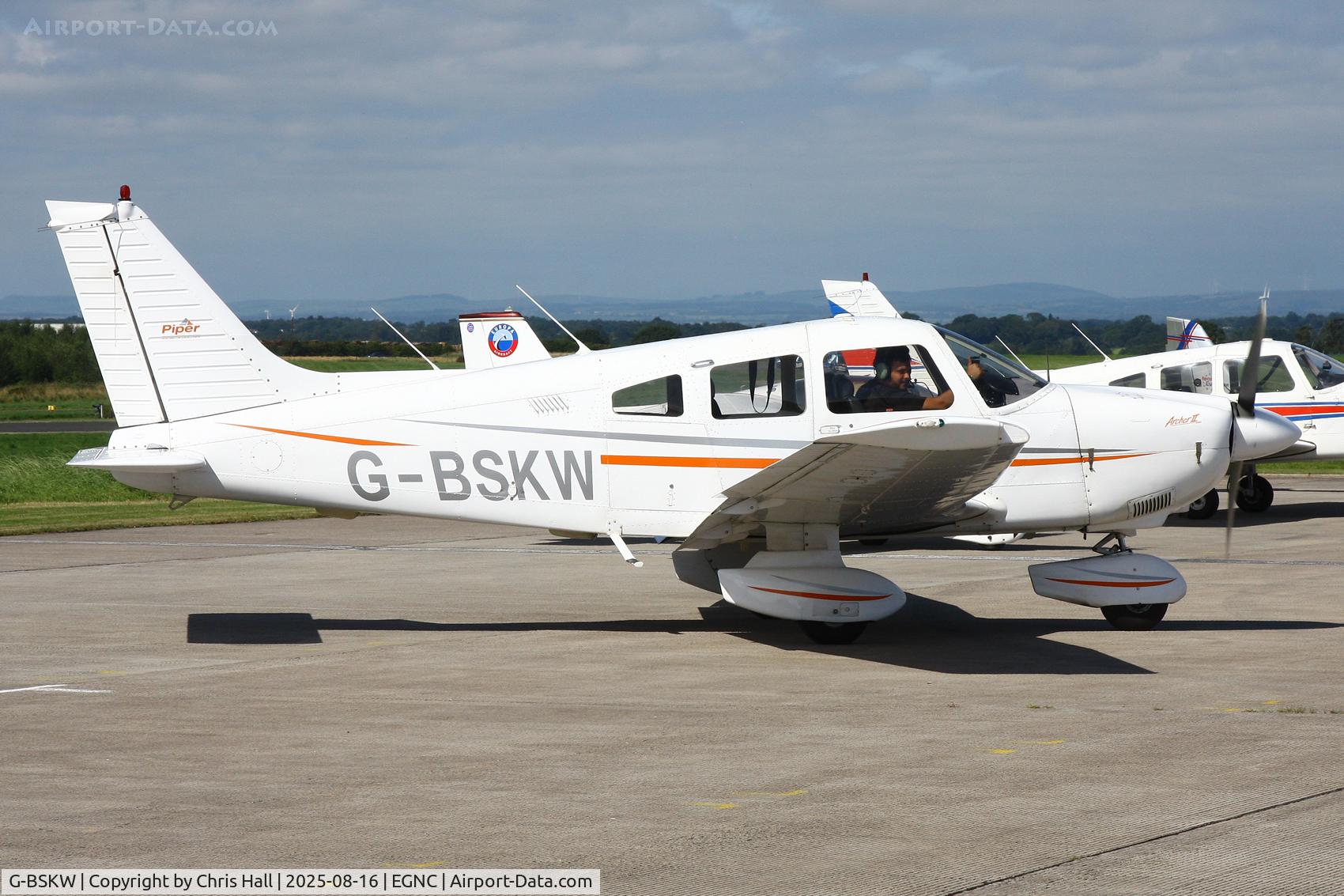 G-BSKW, 1989 Piper PA-28-181 Cherokee Archer II C/N 2890138, Carlisle Lake District Airport