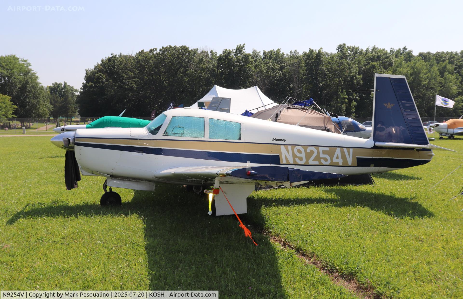 N9254V, 1969 Mooney M20C Ranger C/N 690066, Mooney M20C