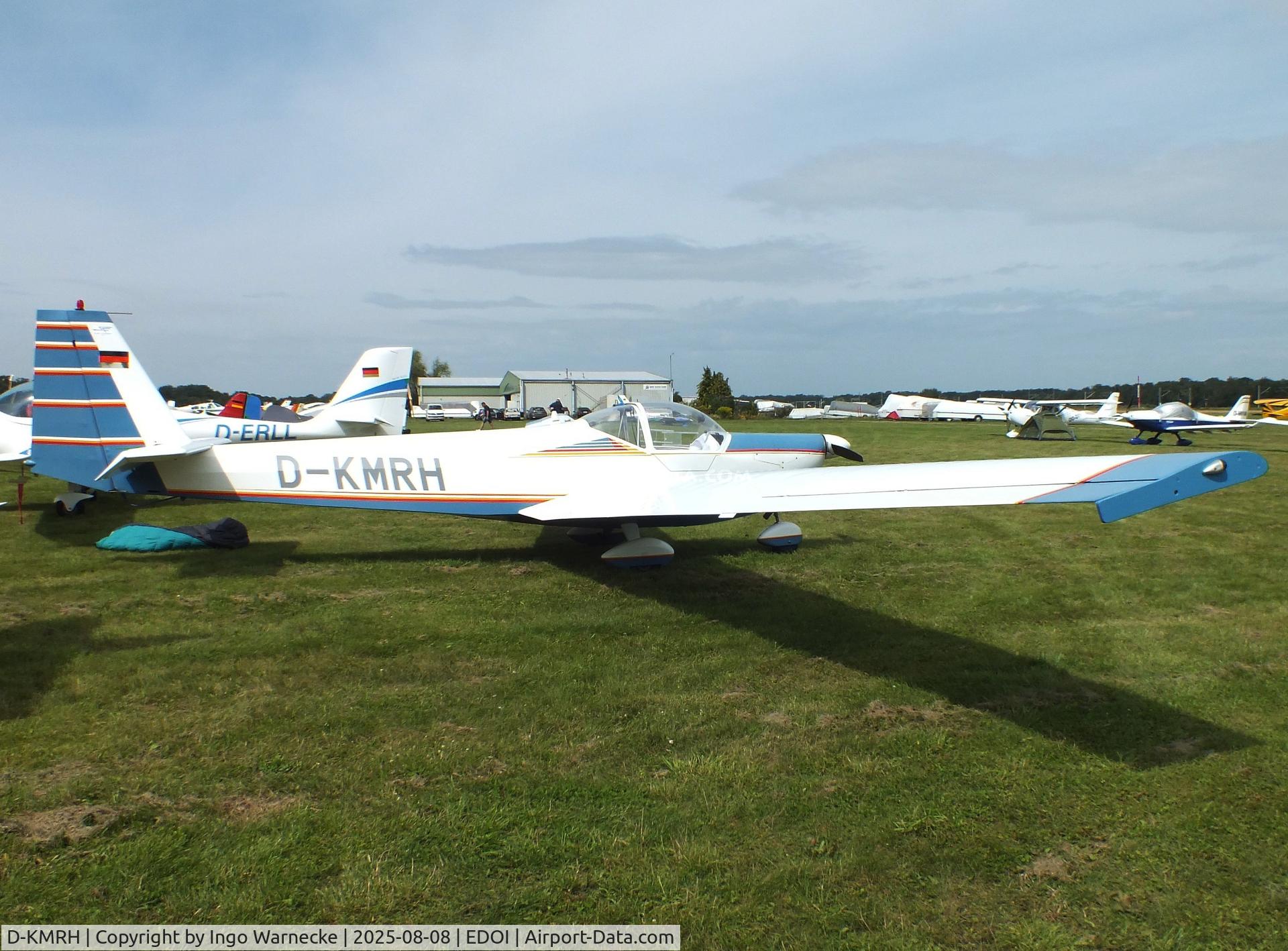 D-KMRH, Scheibe SF-25C Rotax-Falke C/N 44540, Scheibe SF-25C Rotax-Falke at Bienenfarm airfield during the 2025 Quax Bücker-Treffen (Bücker-Meeting) and Vintage Aerobatic World Championships
