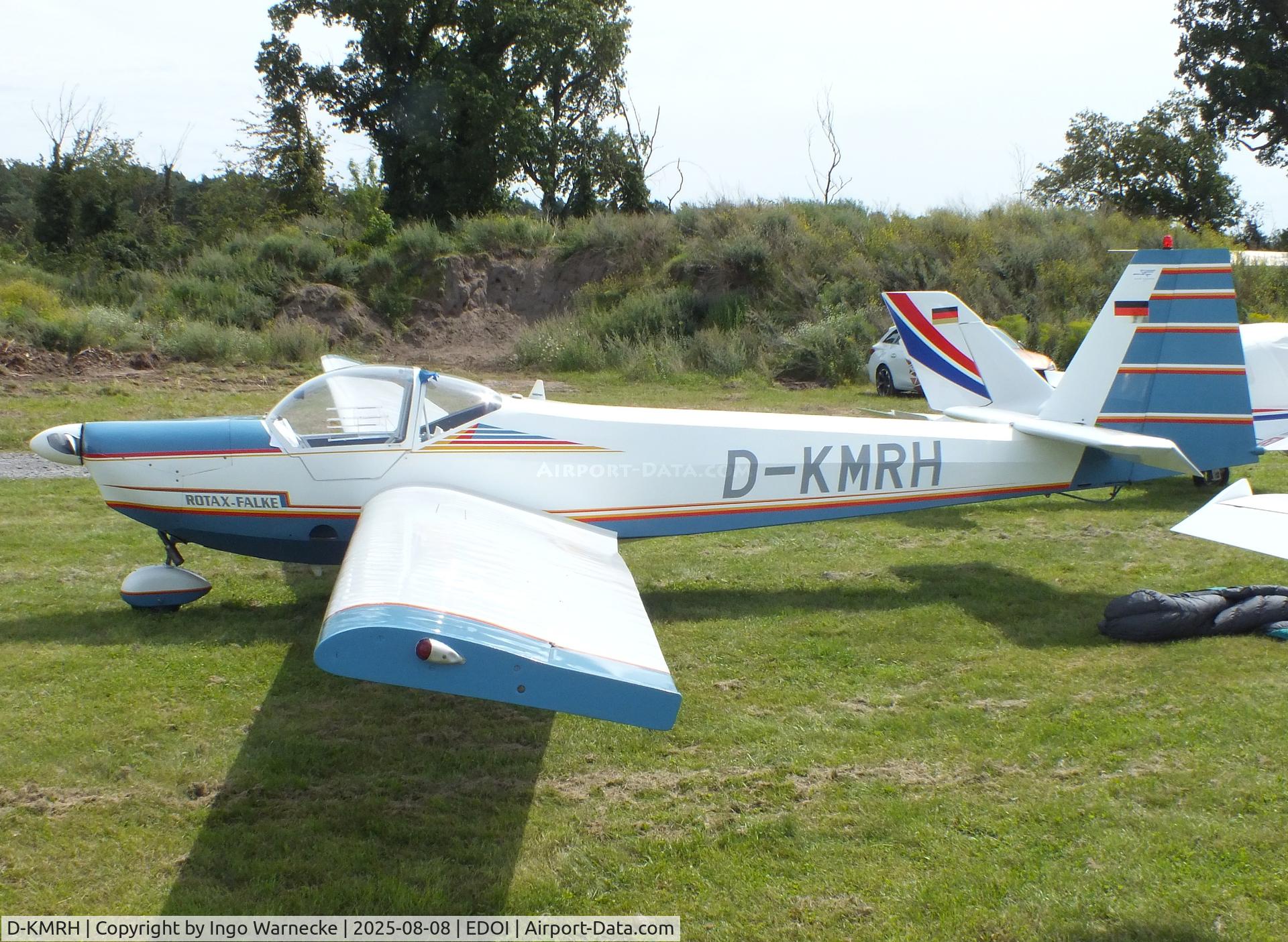 D-KMRH, Scheibe SF-25C Rotax-Falke C/N 44540, Scheibe SF-25C Rotax-Falke at Bienenfarm airfield during the 2025 Quax Bücker-Treffen (Bücker-Meeting) and Vintage Aerobatic World Championships