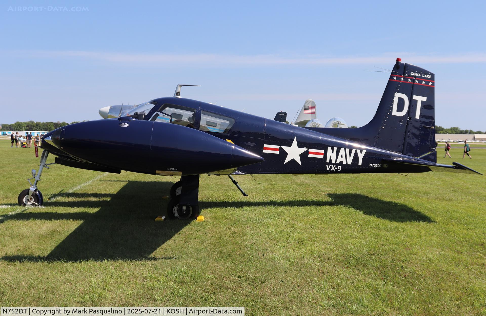 N752DT, 1958 Cessna 310B C/N 35752, Cessna 310B