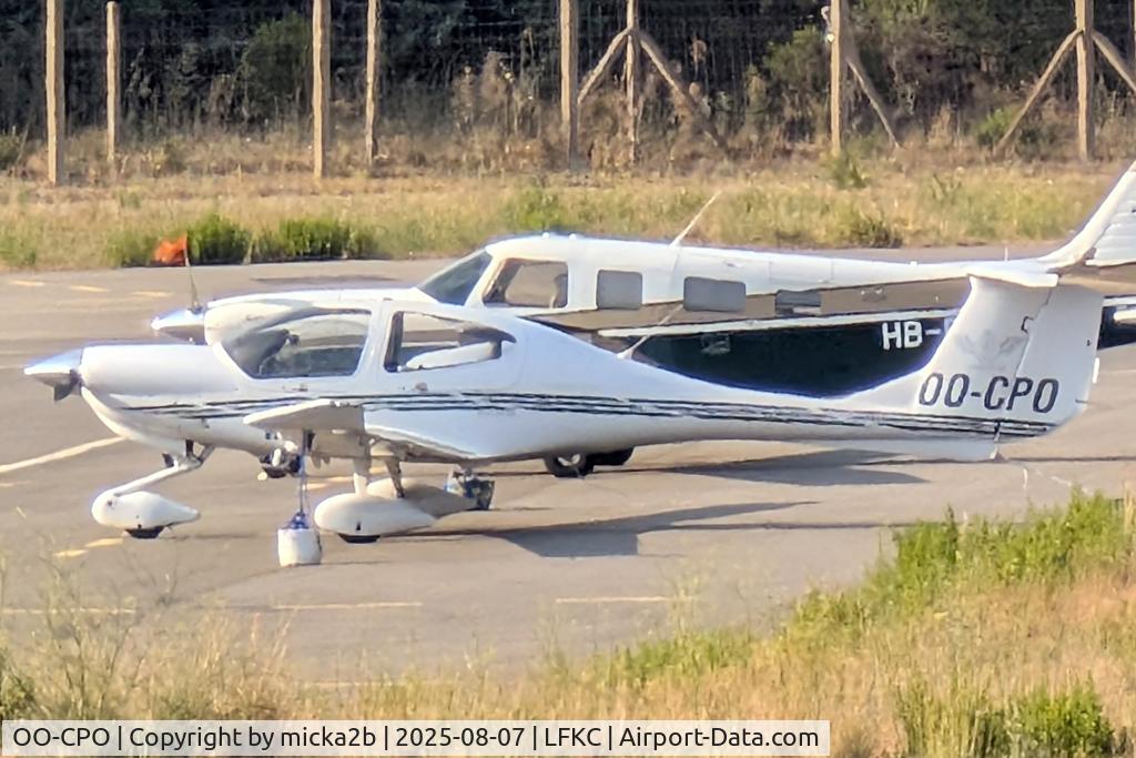 OO-CPO, 2006 Diamond DA-40 Diamond Star C/N 40.638, Parked