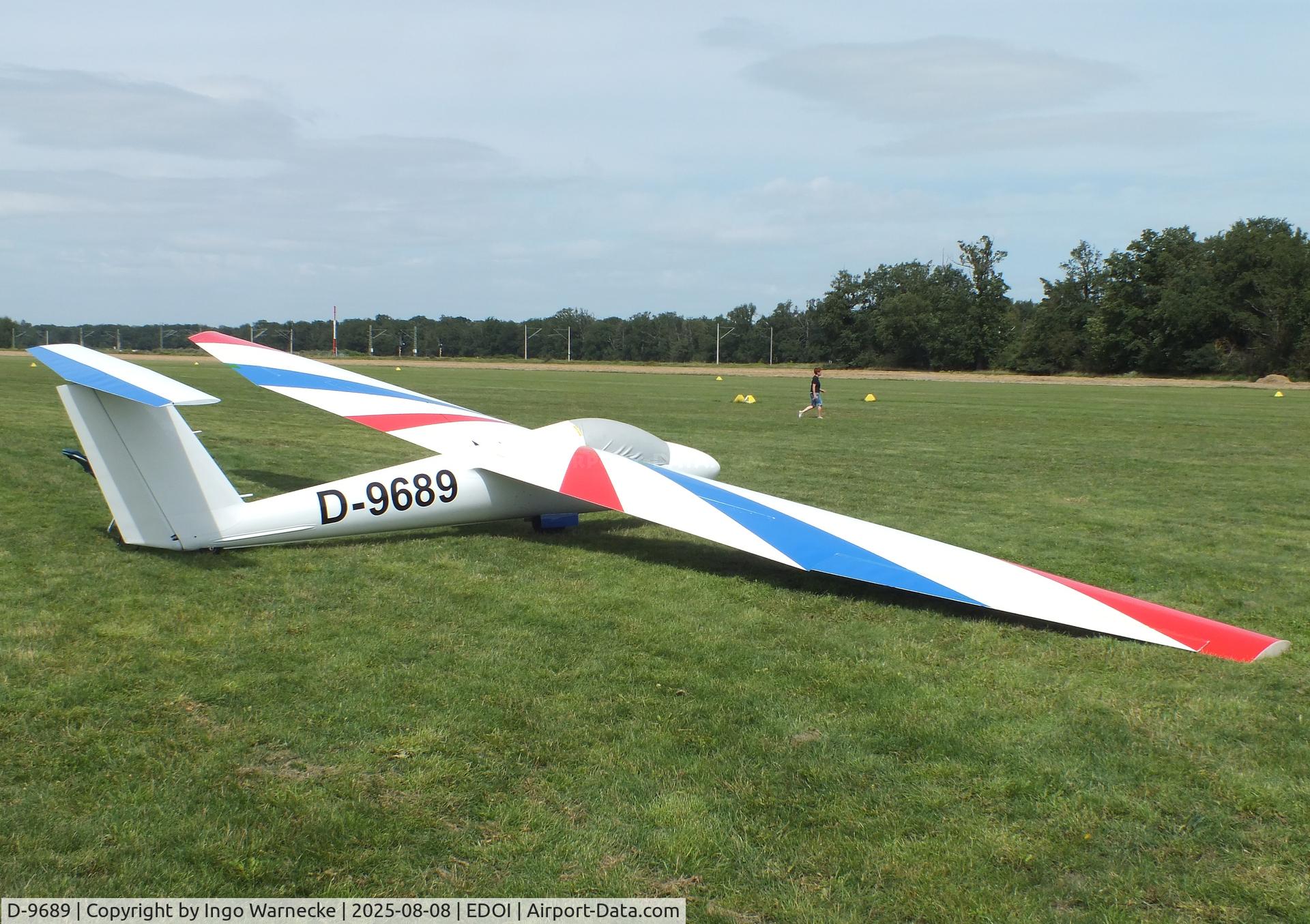 D-9689, 1973 Pilatus B4-PC11 C/N 082, Pilatus B4-PC11 at Bienenfarm airfield during the 2025 Quax Bücker-Treffen (Bücker-Meeting) and Vintage Aerobatic World Championships