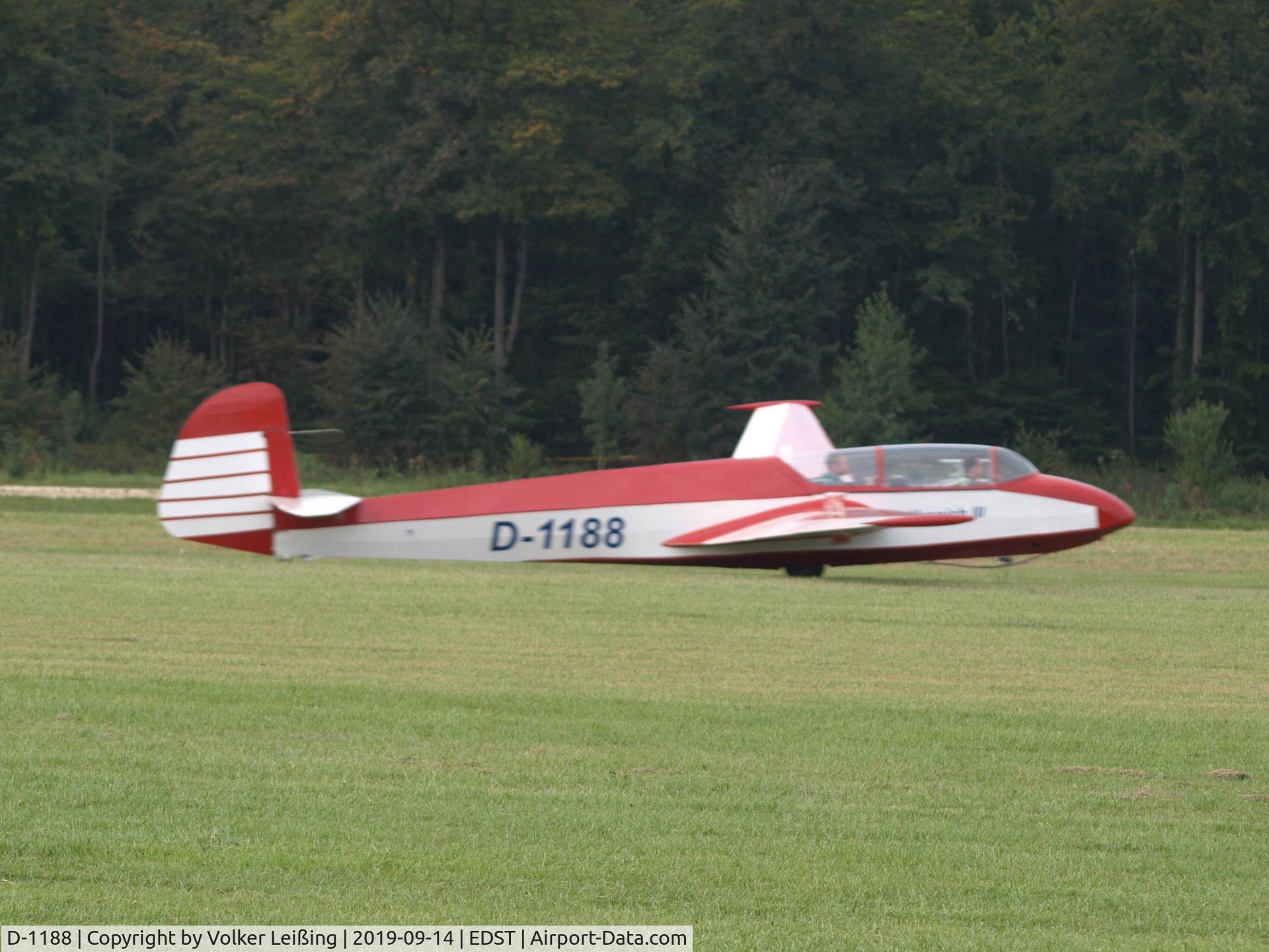 D-1188, 1957 Focke-Wulf Kranich 3 C/N 85, landing