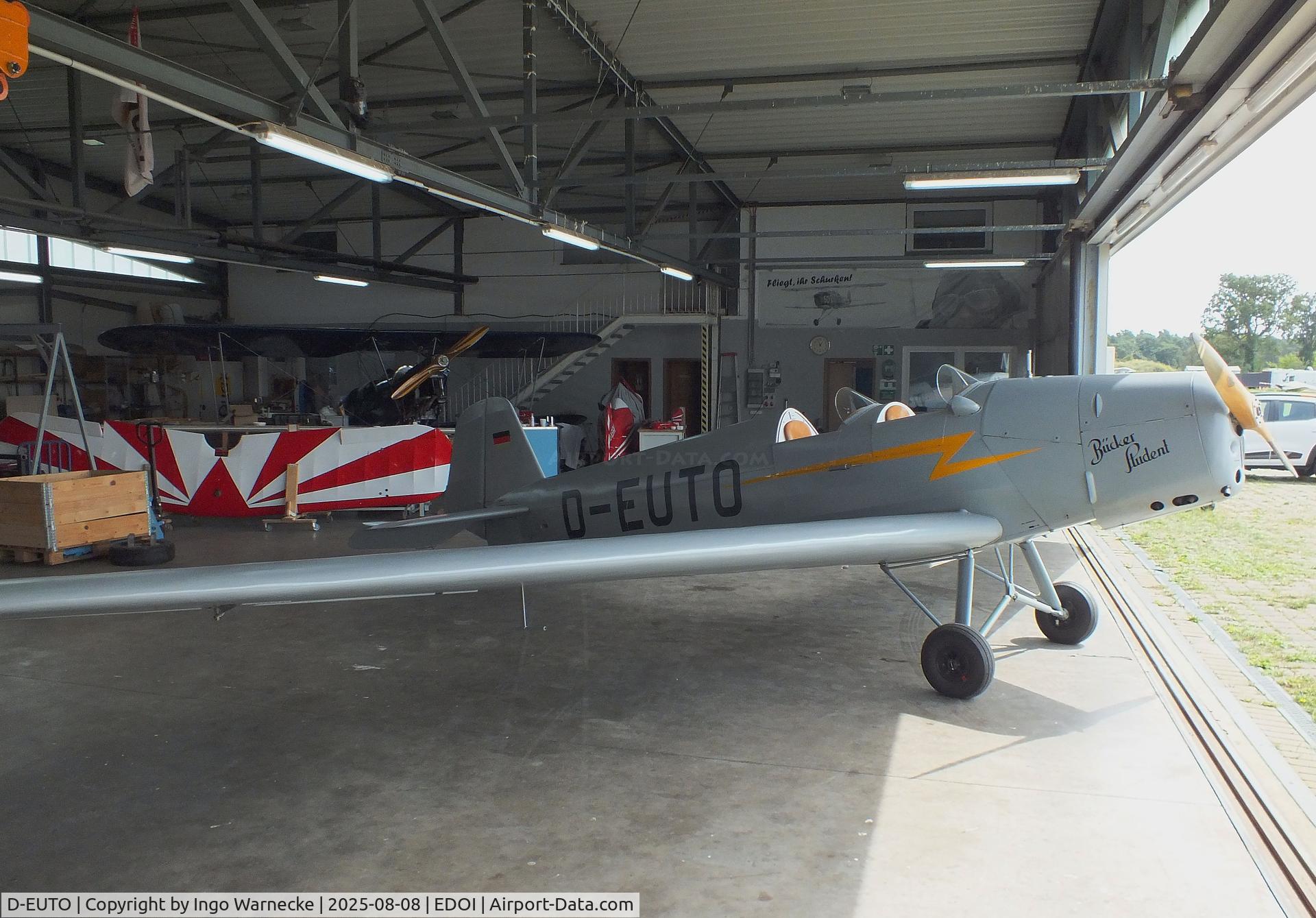 D-EUTO, 1939 Bucker Bu-180B Student C/N 2115, Bücker Bü 180B Student at Bienenfarm airfield during the 2025 Quax Bücker-Treffen (Bücker-Meeting) and Vintage Aerobatic World Championships